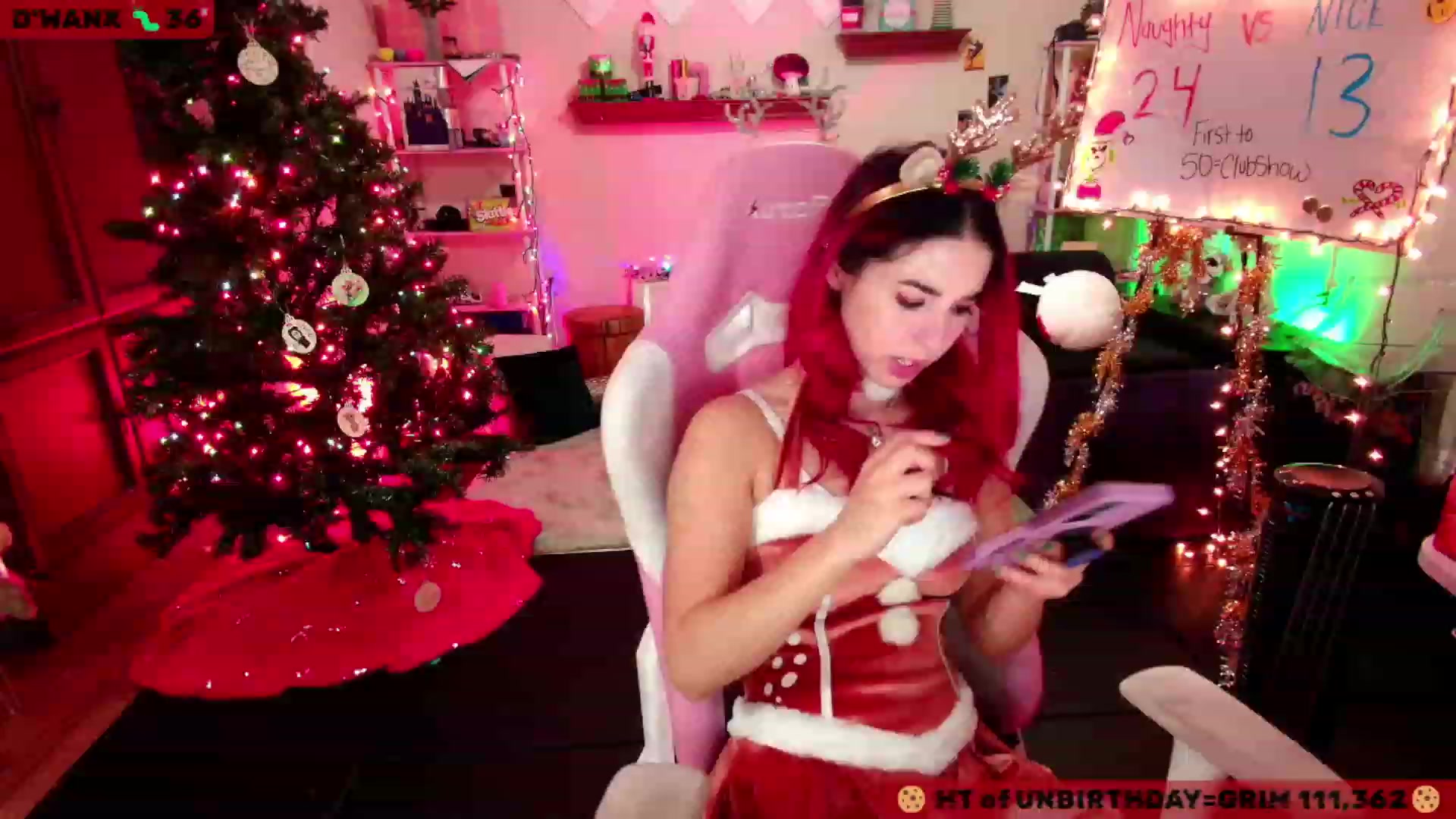 Gallery image thumbnail from JessWhitmore's myfreecams stream on, 12/11/2023, 08:44 image 4 of 20