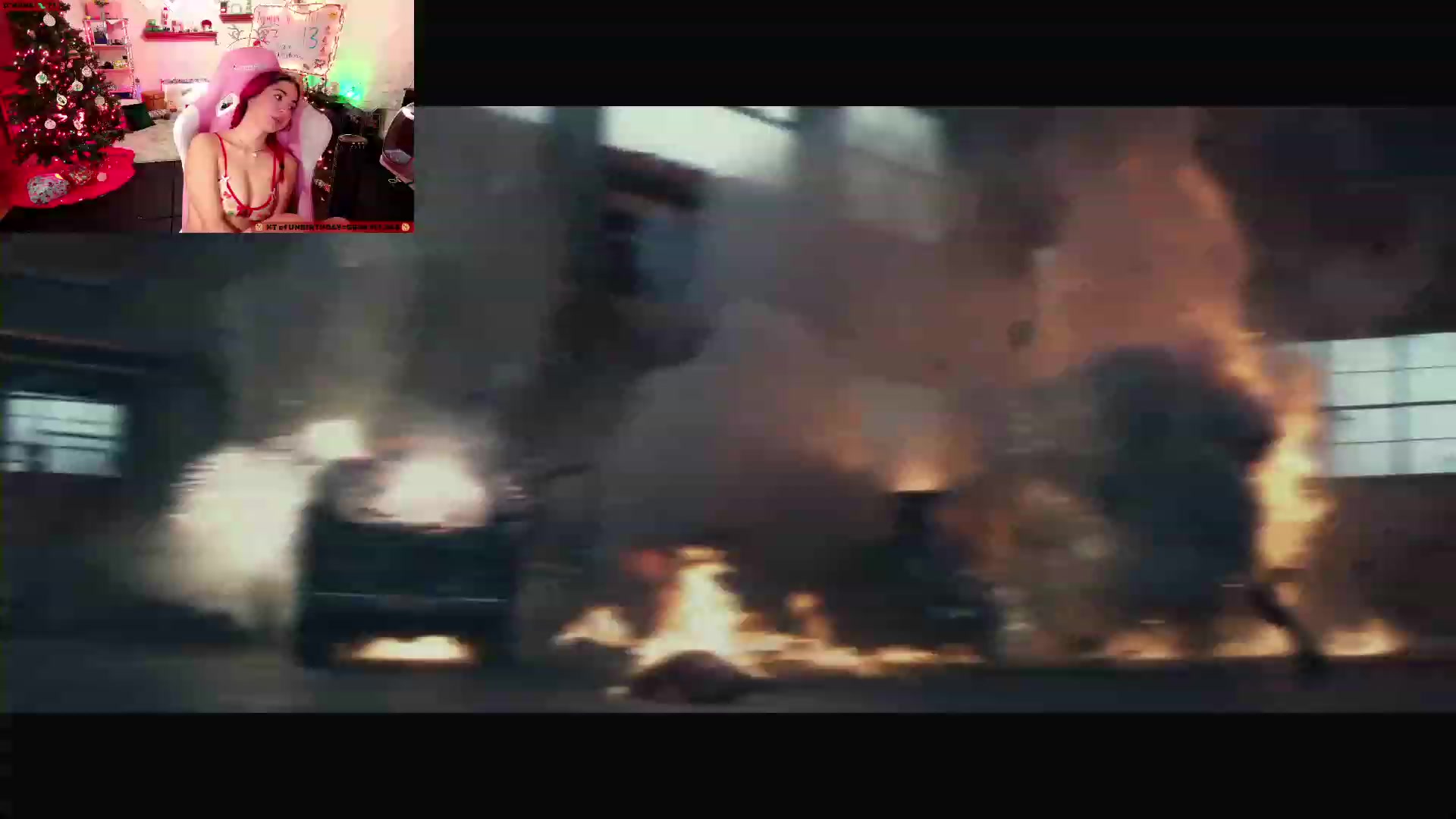 Gallery image thumbnail from JessWhitmore's myfreecams stream on, 12/19/2023, 06:09 image 16 of 20