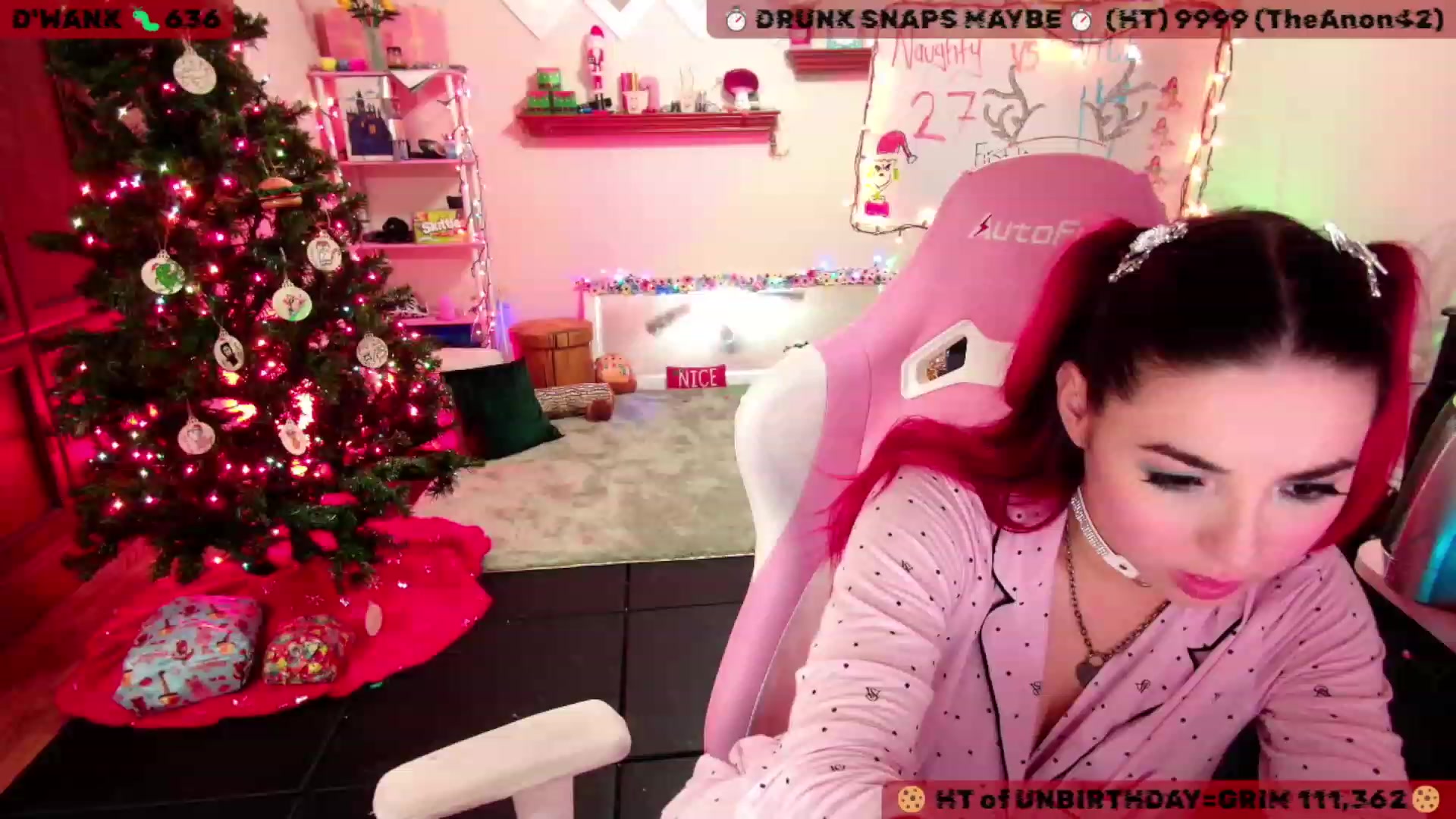 Gallery image thumbnail from JessWhitmore's myfreecams stream on, 01/06/2024, 06:53 image 8 of 20
