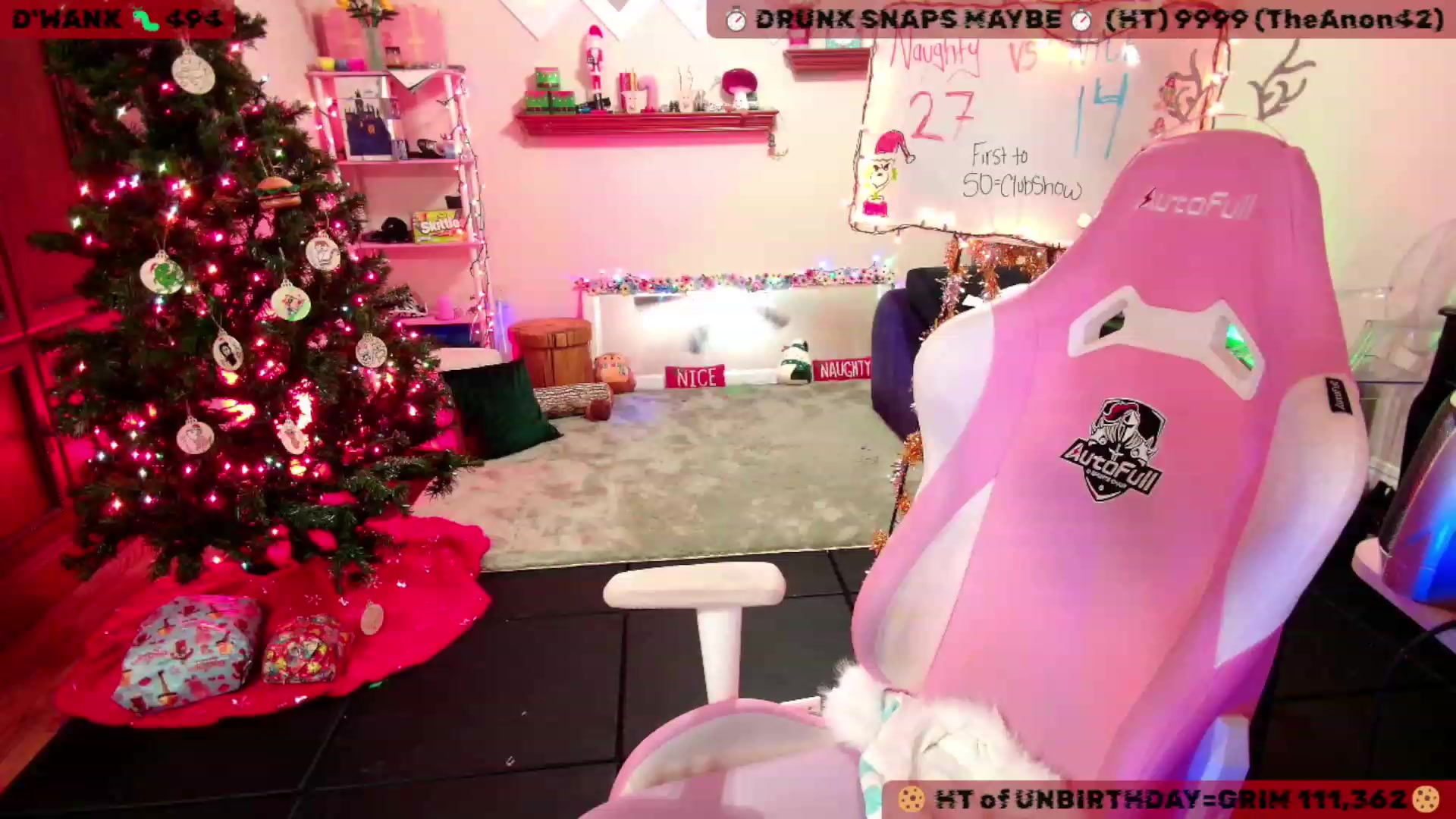 Gallery image thumbnail from JessWhitmore's myfreecams stream on, 01/06/2024, 07:20 image 10 of 20
