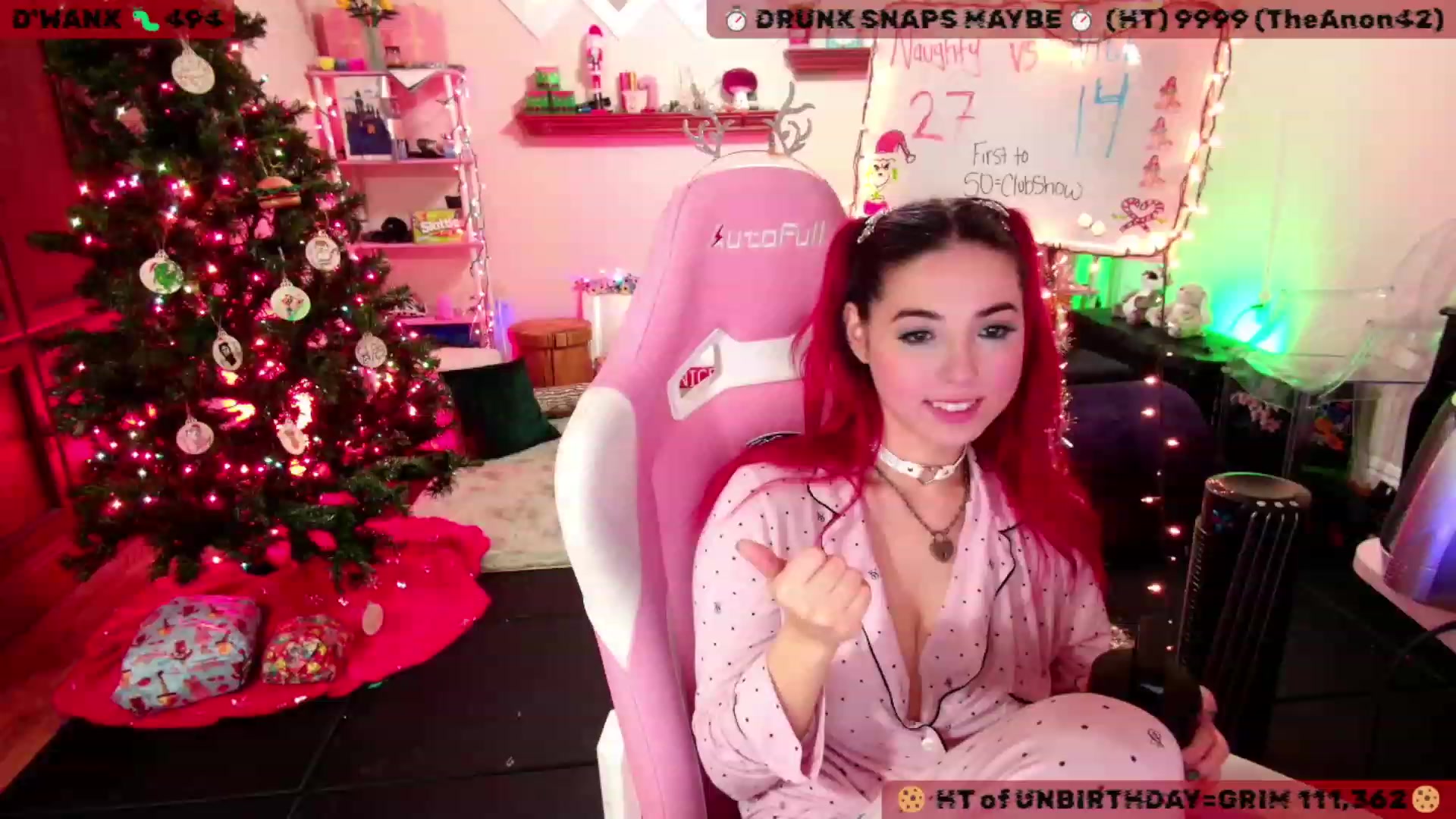 Gallery image thumbnail from JessWhitmore's myfreecams stream on, 01/06/2024, 07:20 image 1 of 20
