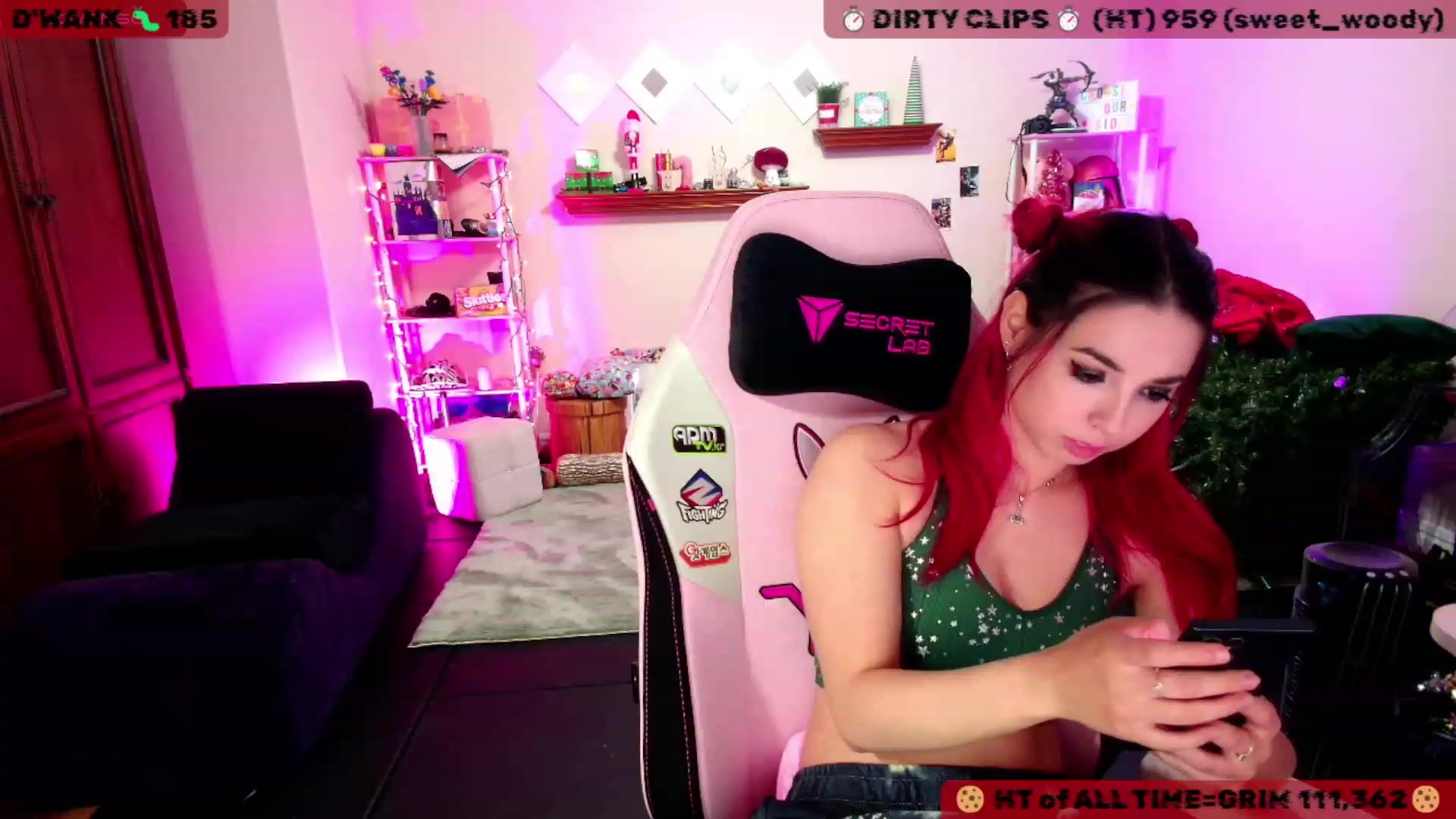 Gallery image thumbnail from JessWhitmore's myfreecams stream on, 01/17/2024, 07:30 image 17 of 20