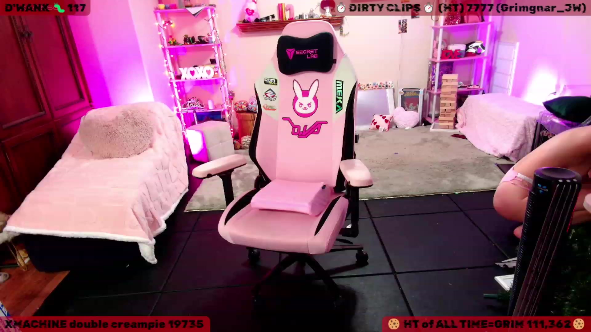 Gallery image thumbnail from JessWhitmore's myfreecams stream on, 01/20/2024, 06:09 image 6 of 20