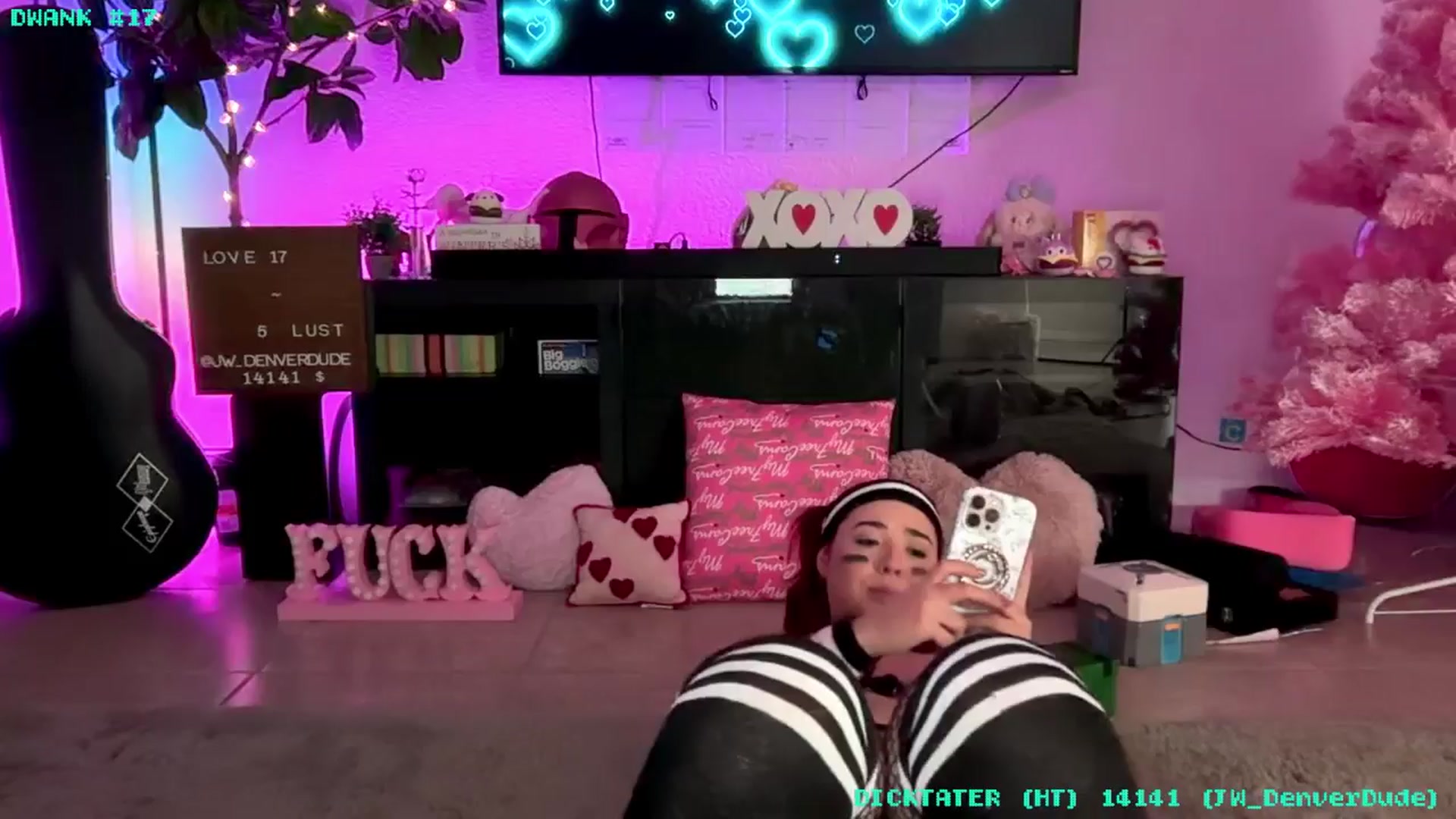 Gallery image thumbnail from JessWhitmore's myfreecams stream on, 02/02/2026, 06:29 image 7 of 20