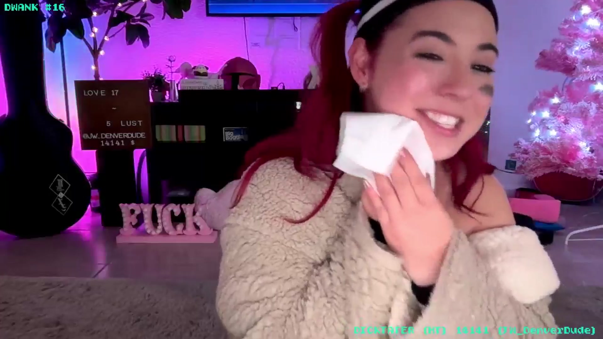 Gallery image thumbnail from JessWhitmore's myfreecams stream on, 02/02/2026, 07:54 image 17 of 20