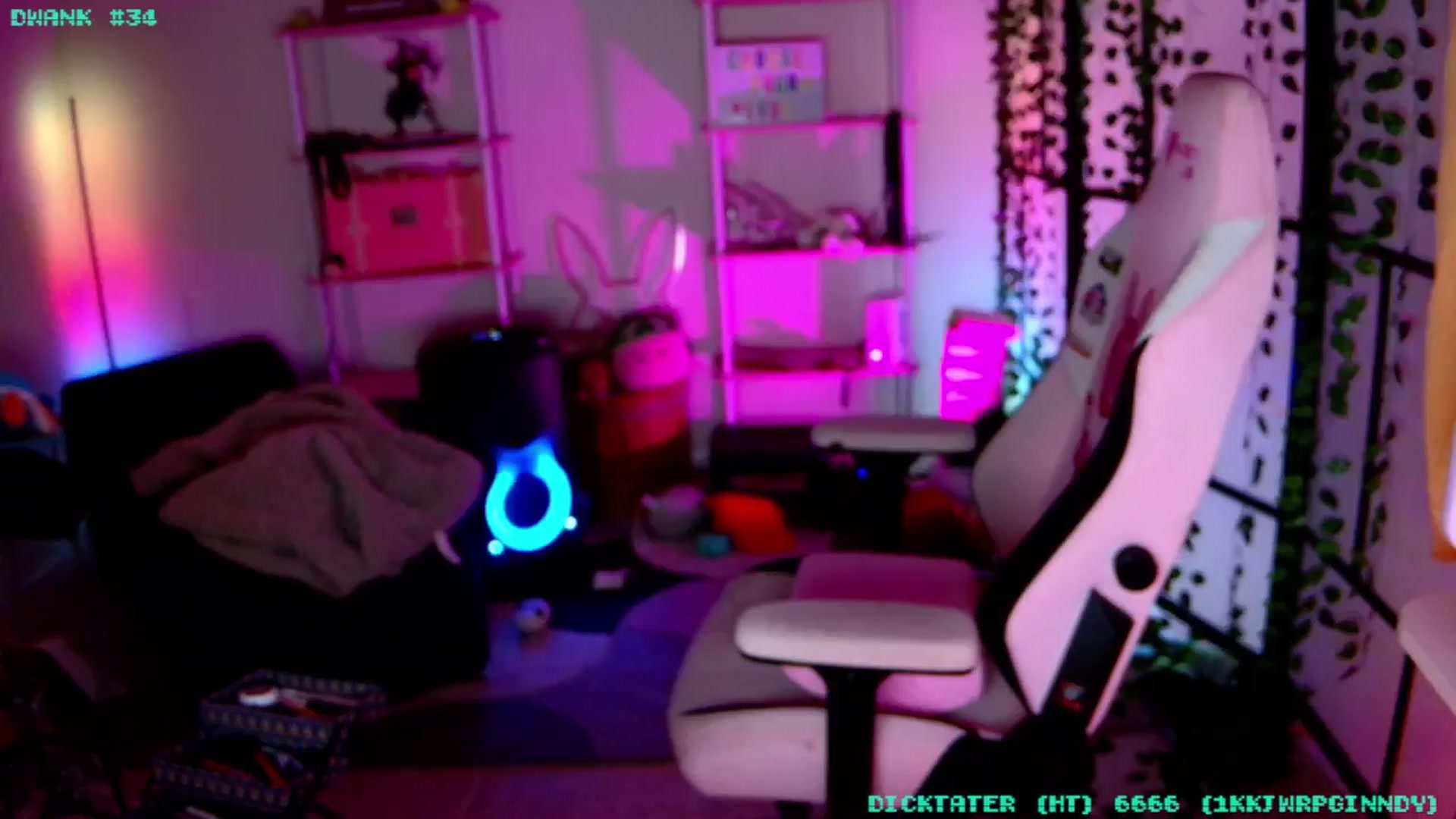 Gallery image thumbnail from JessWhitmore's myfreecams stream on, 02/08/2026, 05:27 image 6 of 20
