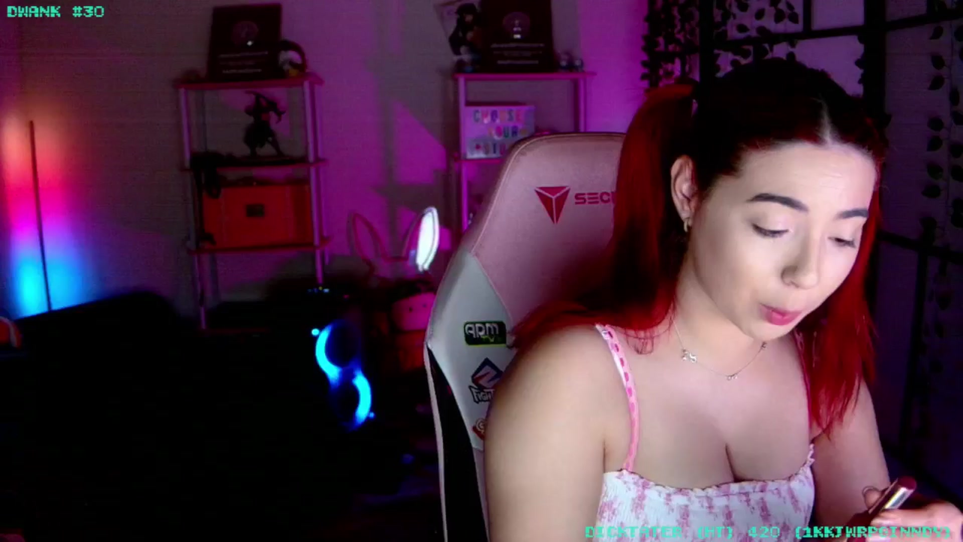 Gallery image thumbnail from JessWhitmore's myfreecams stream on, 02/19/2026, 04:37 image 1 of 20
