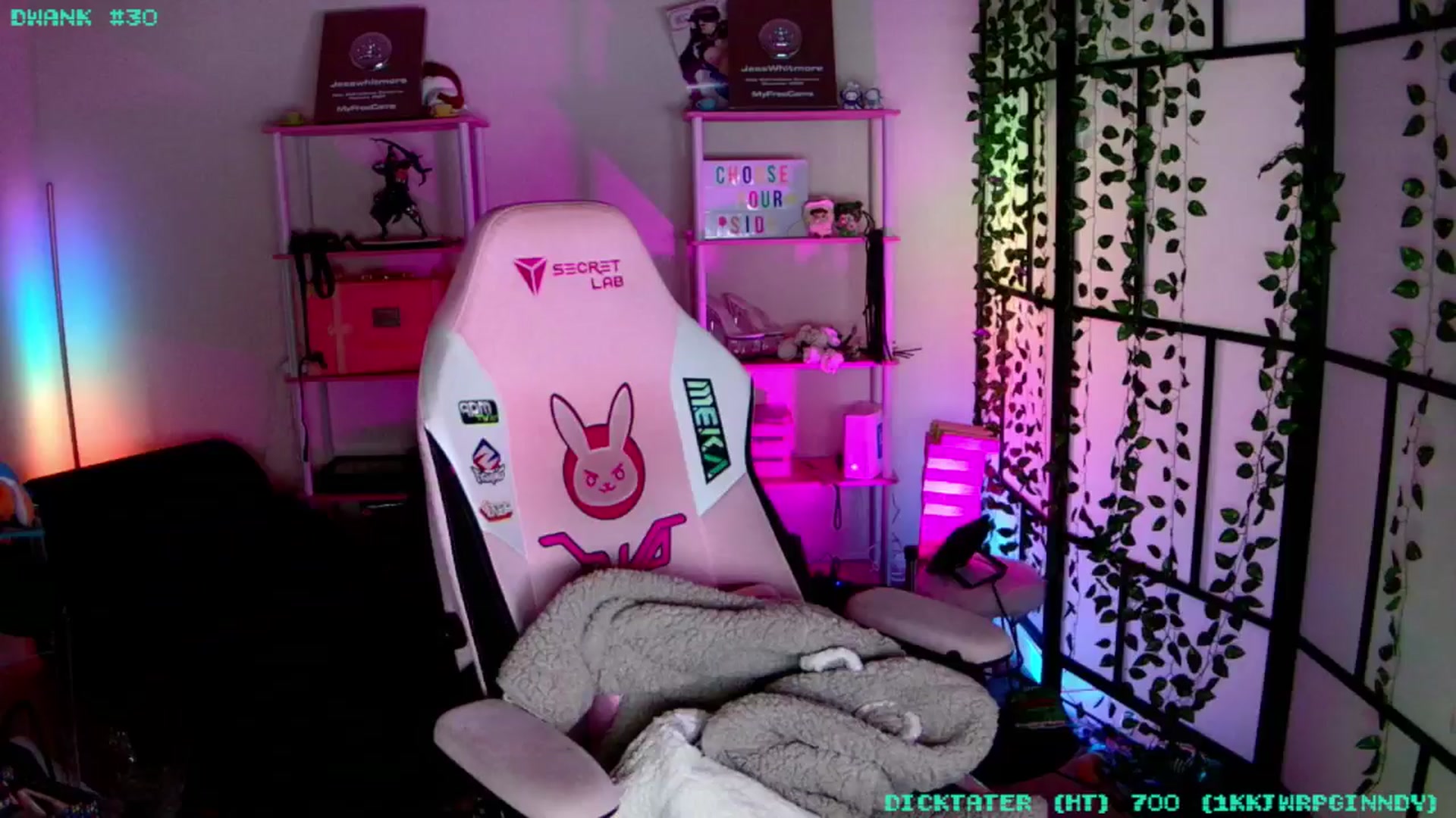 Gallery image thumbnail from JessWhitmore's myfreecams stream on, 02/19/2026, 04:37 image 12 of 20