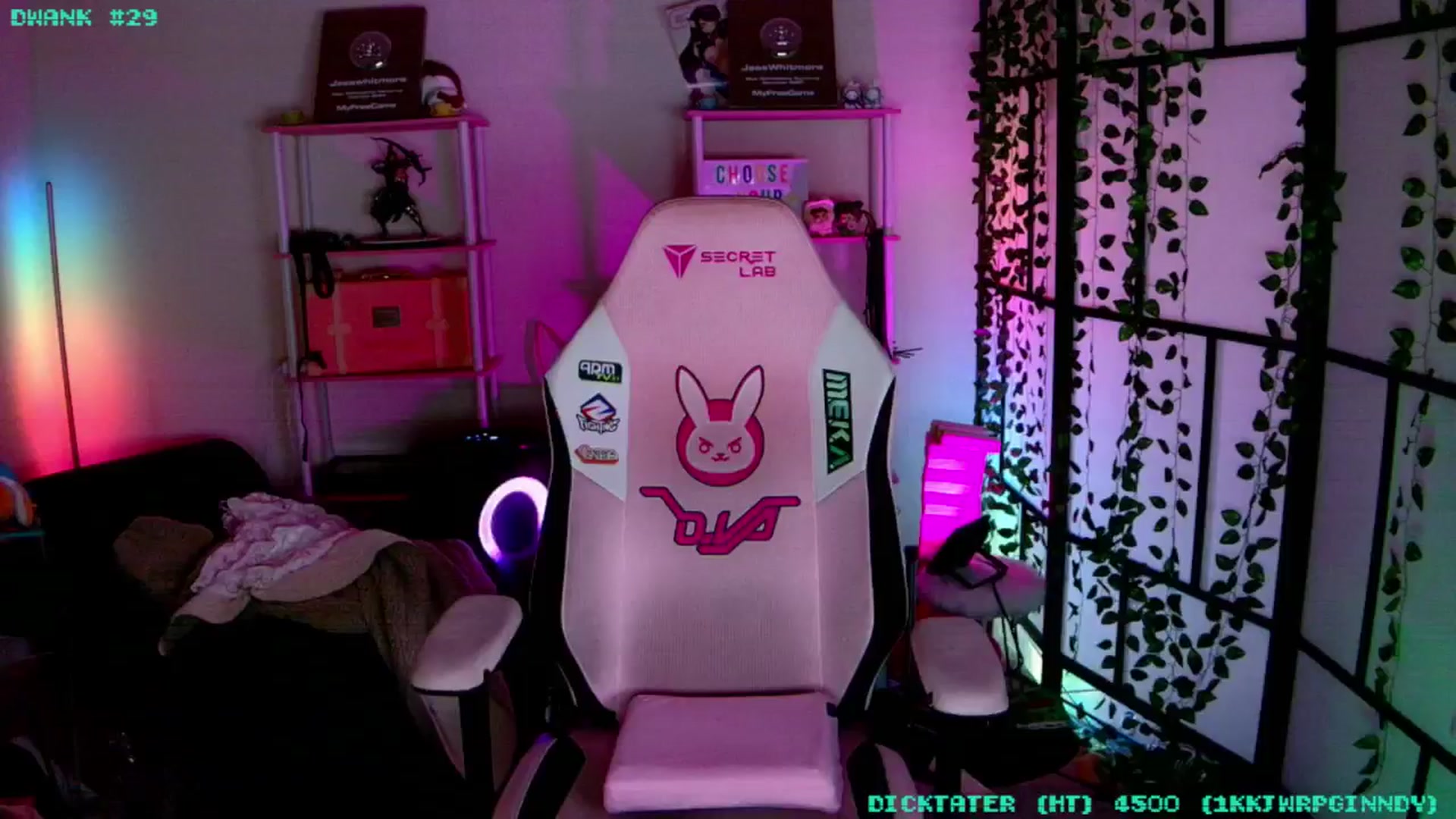Gallery image thumbnail from JessWhitmore's myfreecams stream on, 02/19/2026, 04:37 image 18 of 20