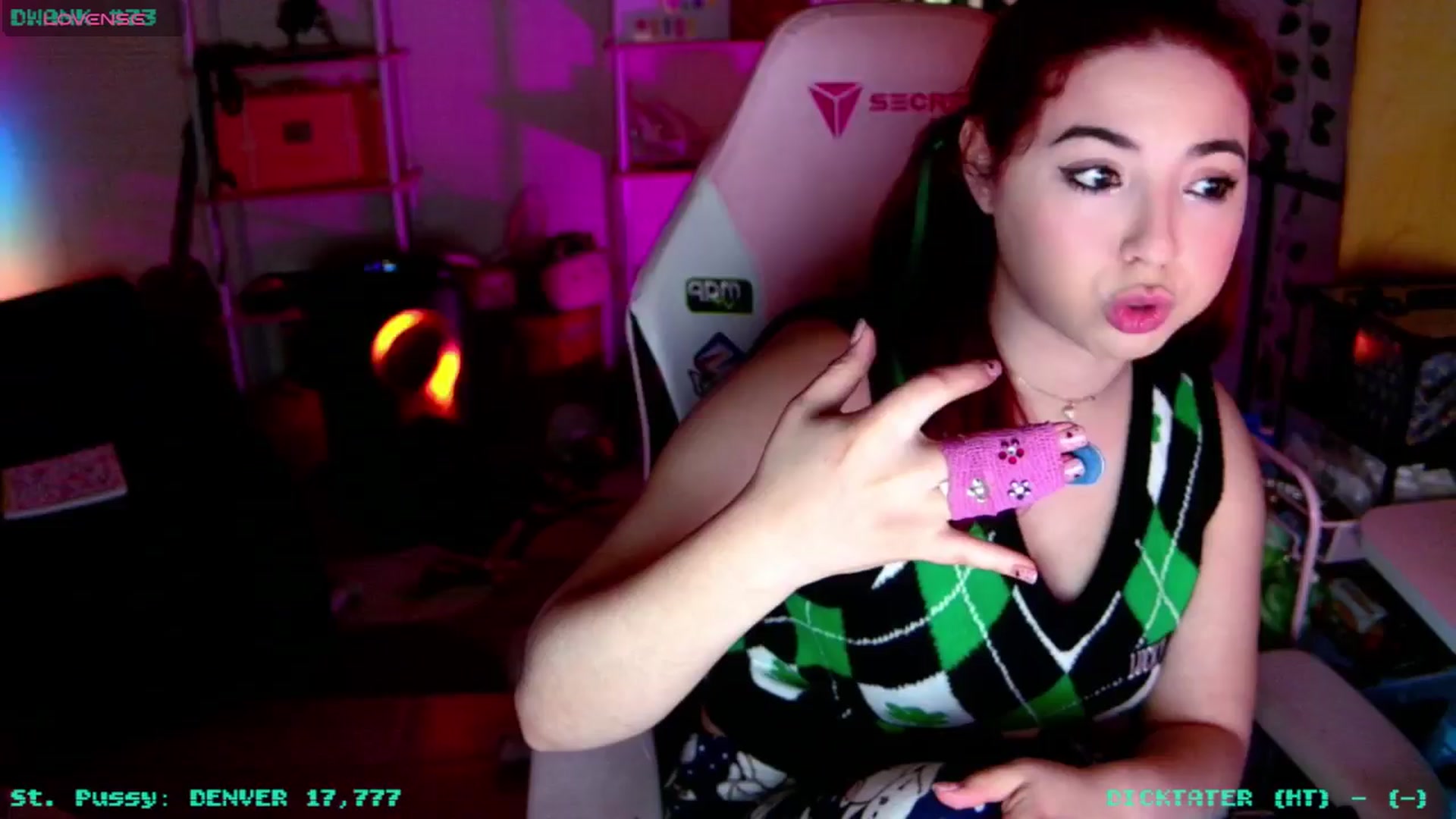 Gallery image thumbnail from JessWhitmore's myfreecams stream on, 03/13/2026, 03:14 image 3 of 20