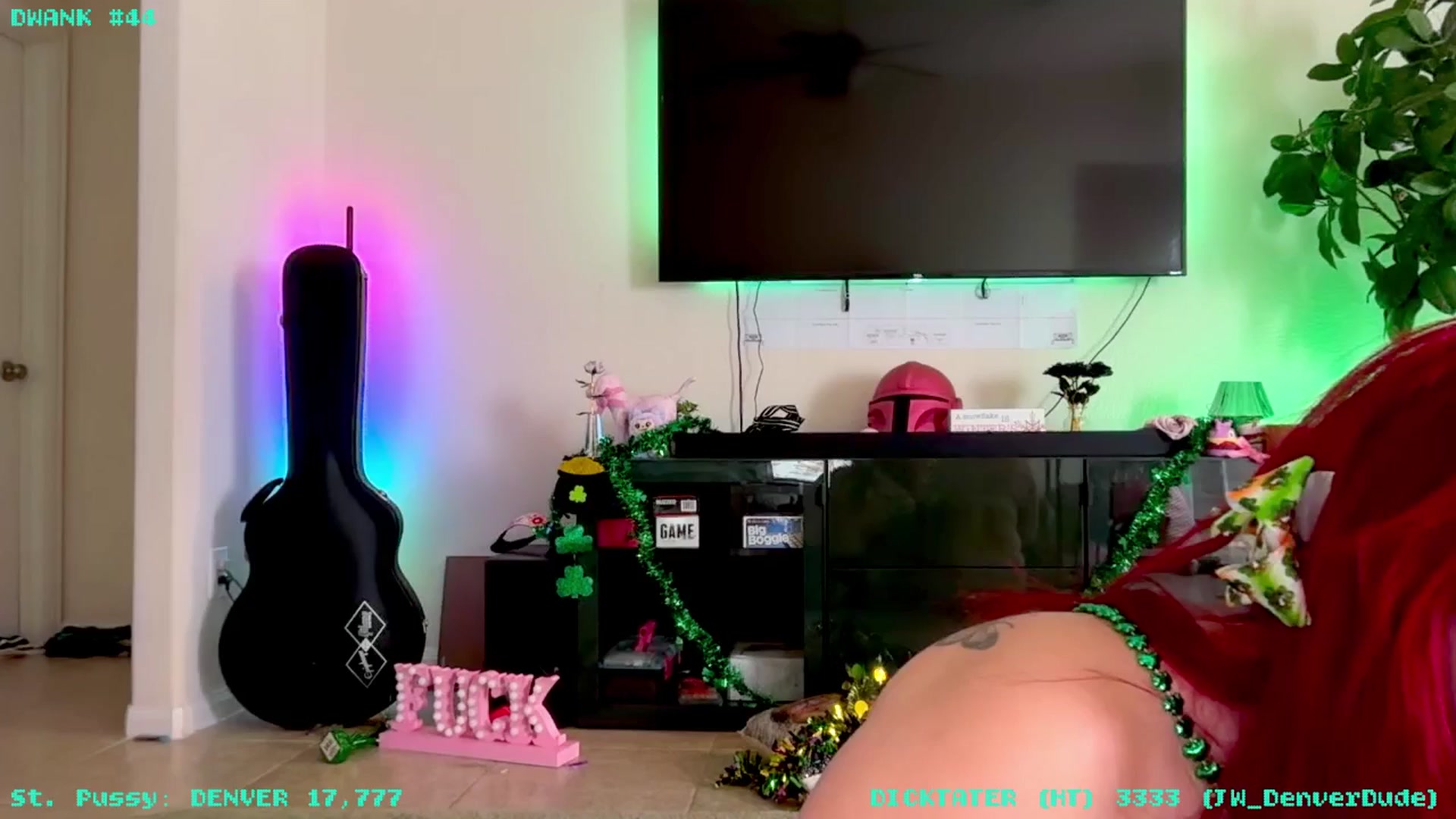 Gallery image thumbnail from JessWhitmore's myfreecams stream on, 03/18/2026, 08:36 image 18 of 20