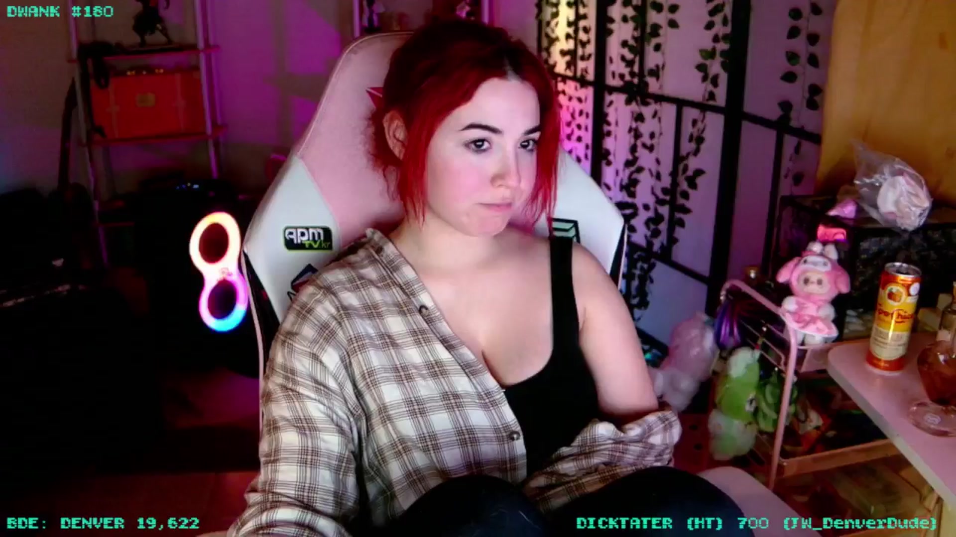 Gallery image thumbnail from JessWhitmore's myfreecams stream on, 04/14/2026, 04:17 image 9 of 20