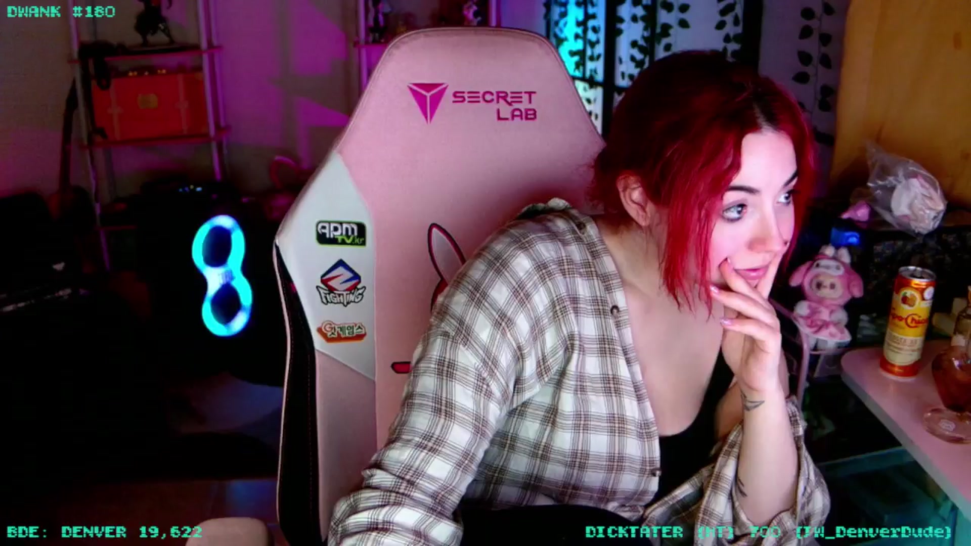 Gallery image thumbnail from JessWhitmore's myfreecams stream on, 04/14/2026, 04:17 image 7 of 20