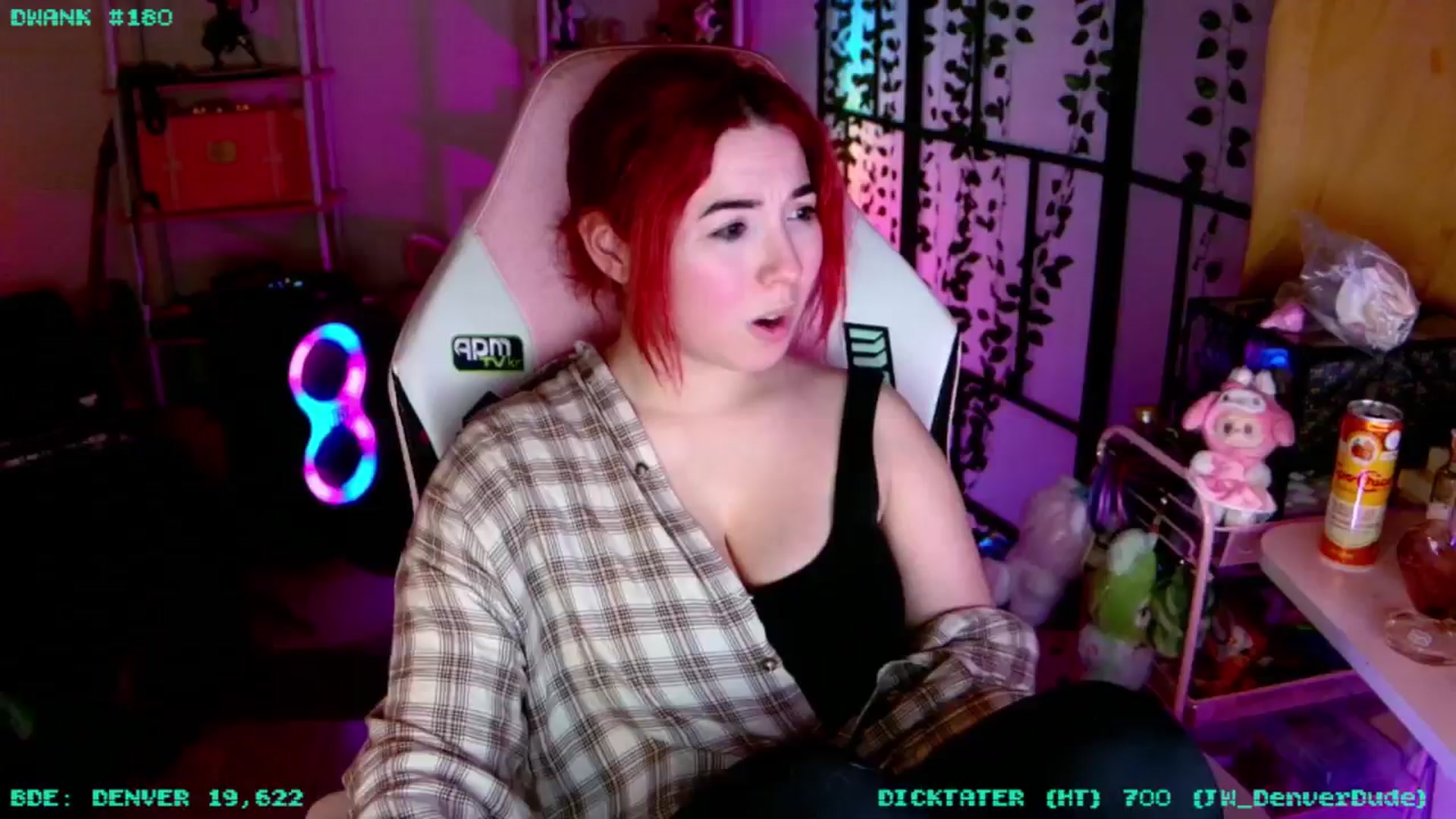 Gallery image thumbnail from JessWhitmore's myfreecams stream on, 04/14/2026, 04:17 image 12 of 20