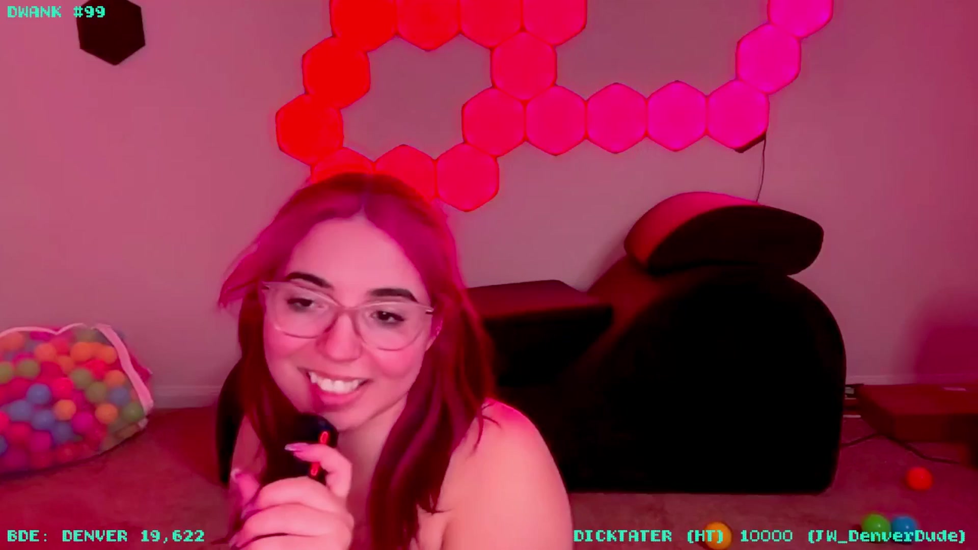 Gallery image thumbnail from JessWhitmore's myfreecams stream on, 04/24/2026, 07:44 image 18 of 20