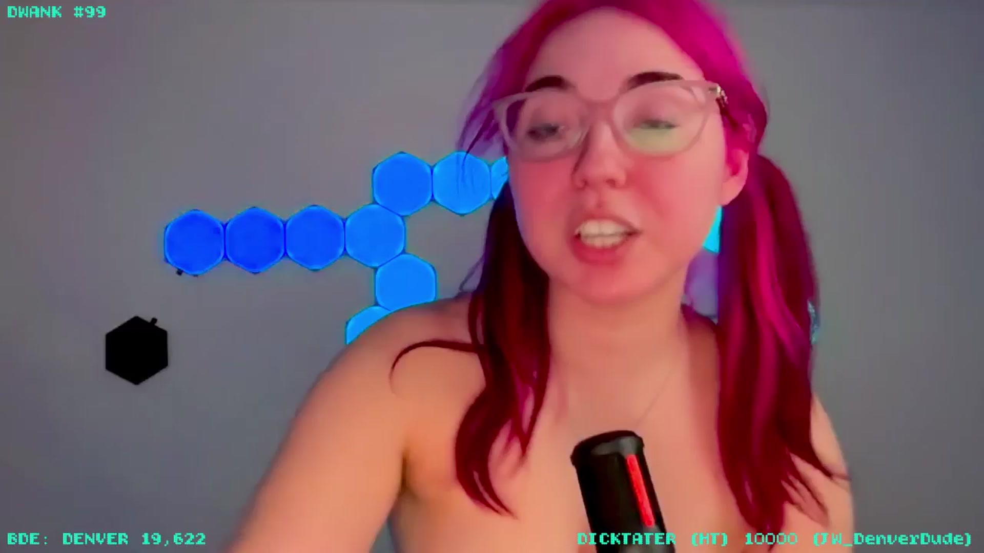 Gallery image thumbnail from JessWhitmore's myfreecams stream on, 04/24/2026, 07:44 image 17 of 20