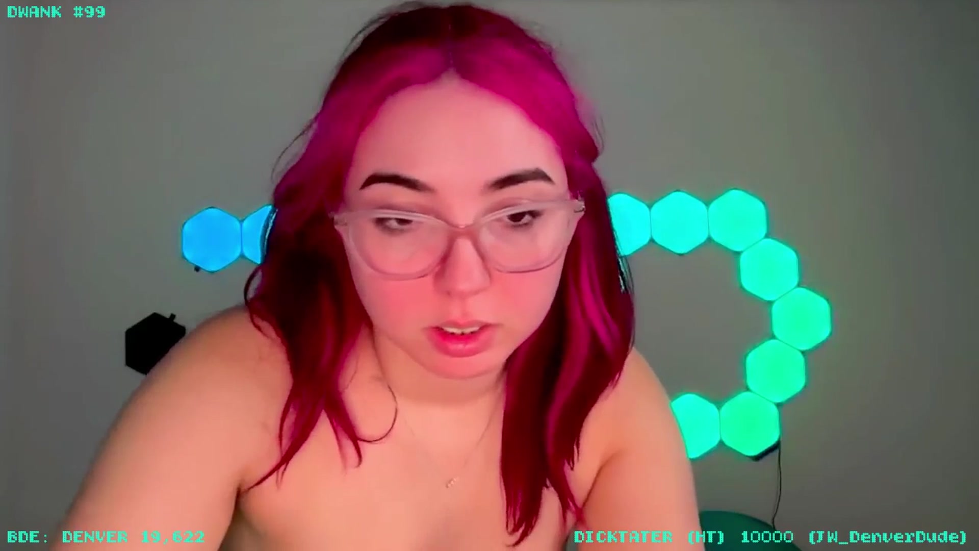 Gallery image thumbnail from JessWhitmore's myfreecams stream on, 04/24/2026, 07:44 image 13 of 20