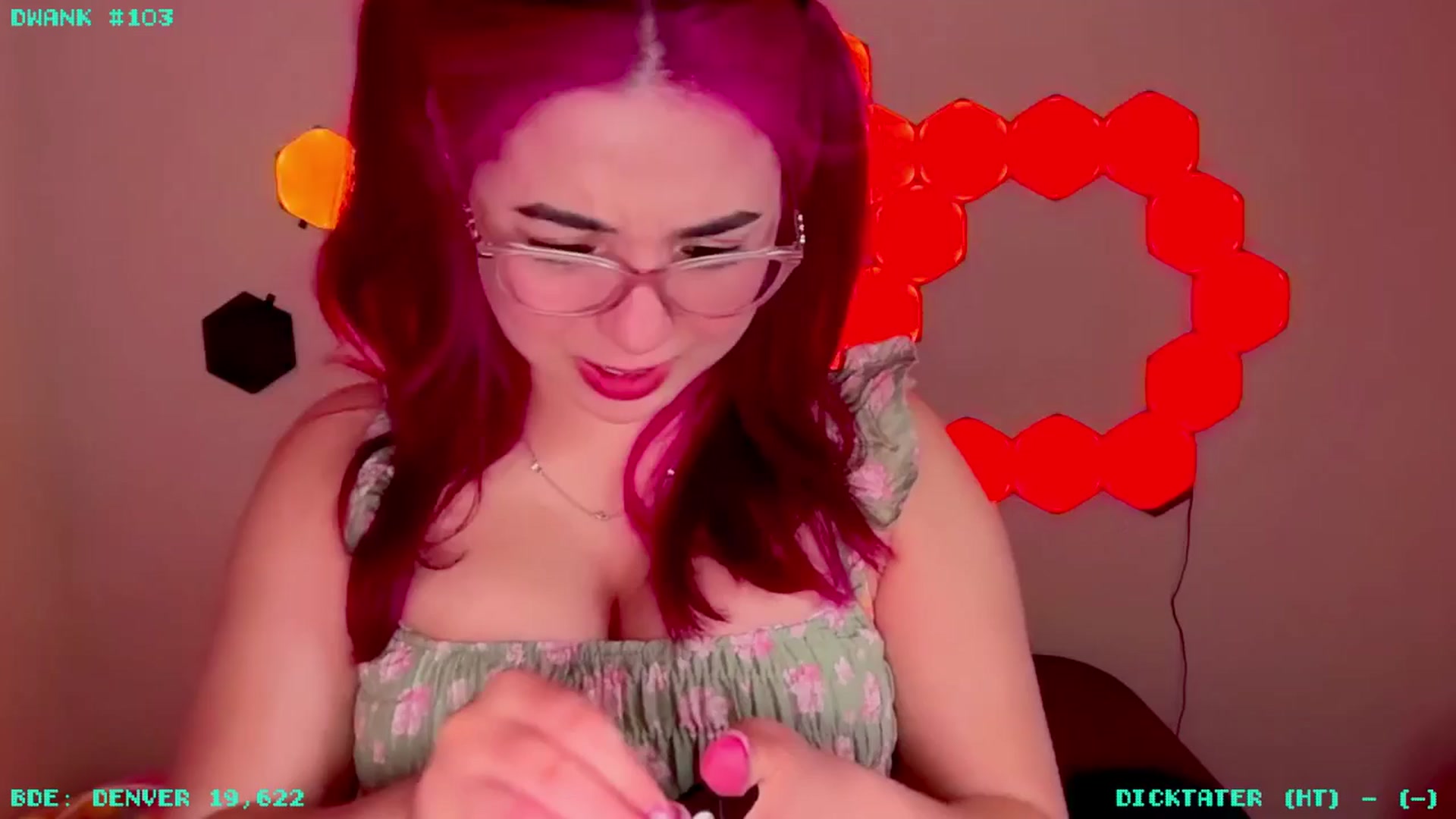 Gallery image thumbnail from JessWhitmore's myfreecams stream on, 04/25/2026, 04:03 image 1 of 20