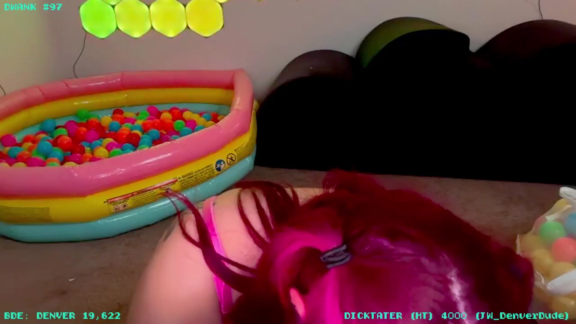 Gallery image thumbnail from JessWhitmore's myfreecams stream on, 04/25/2026, 04:03 image 19 of 20