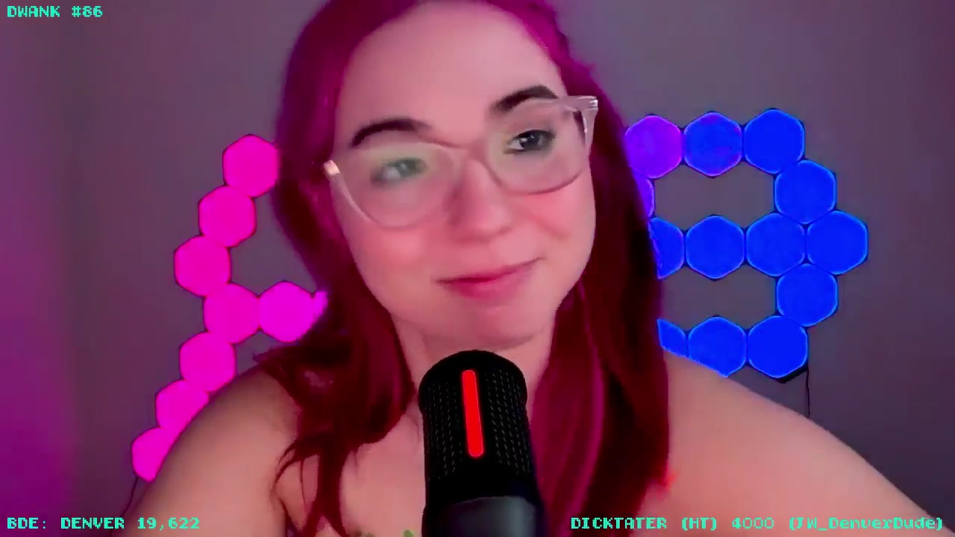 Gallery image thumbnail from JessWhitmore's myfreecams stream on, 04/25/2026, 07:21 image 18 of 20