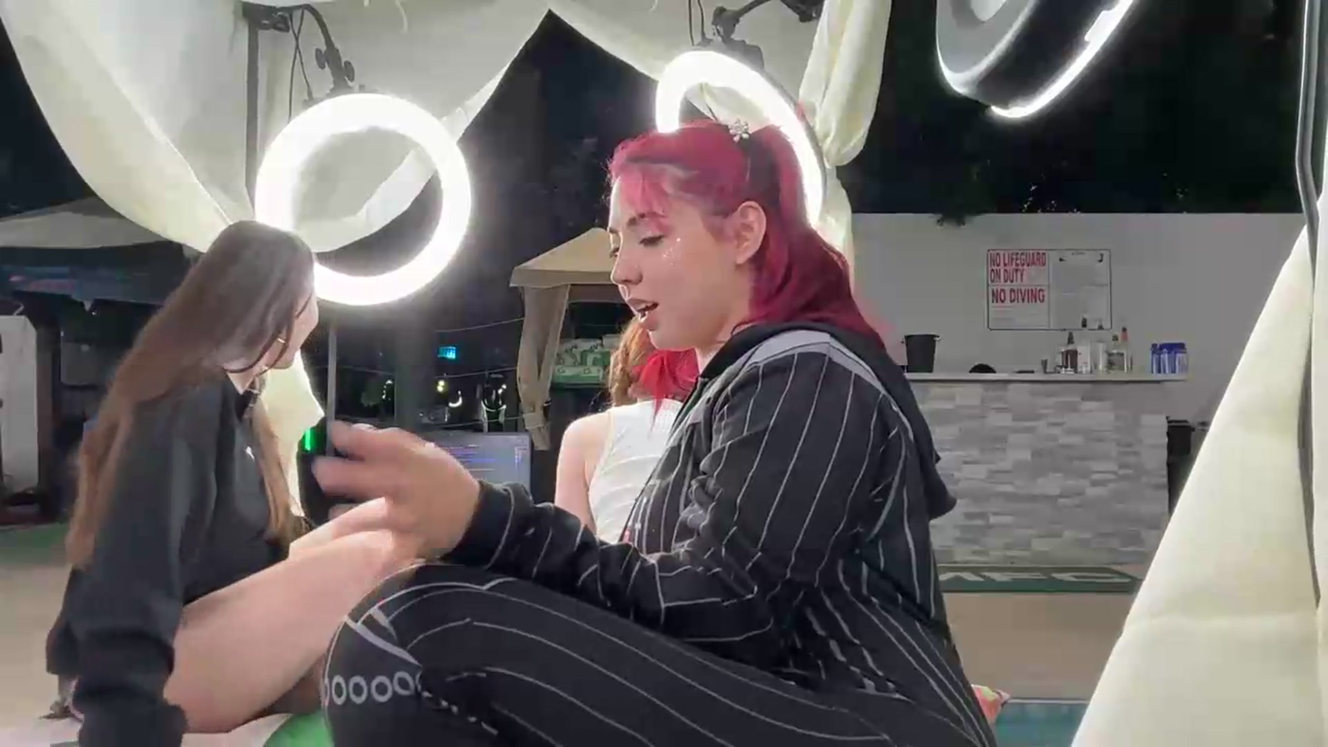 Gallery image thumbnail from JessWhitmore's myfreecams stream on, 05/19/2026, 06:16 image 4 of 20