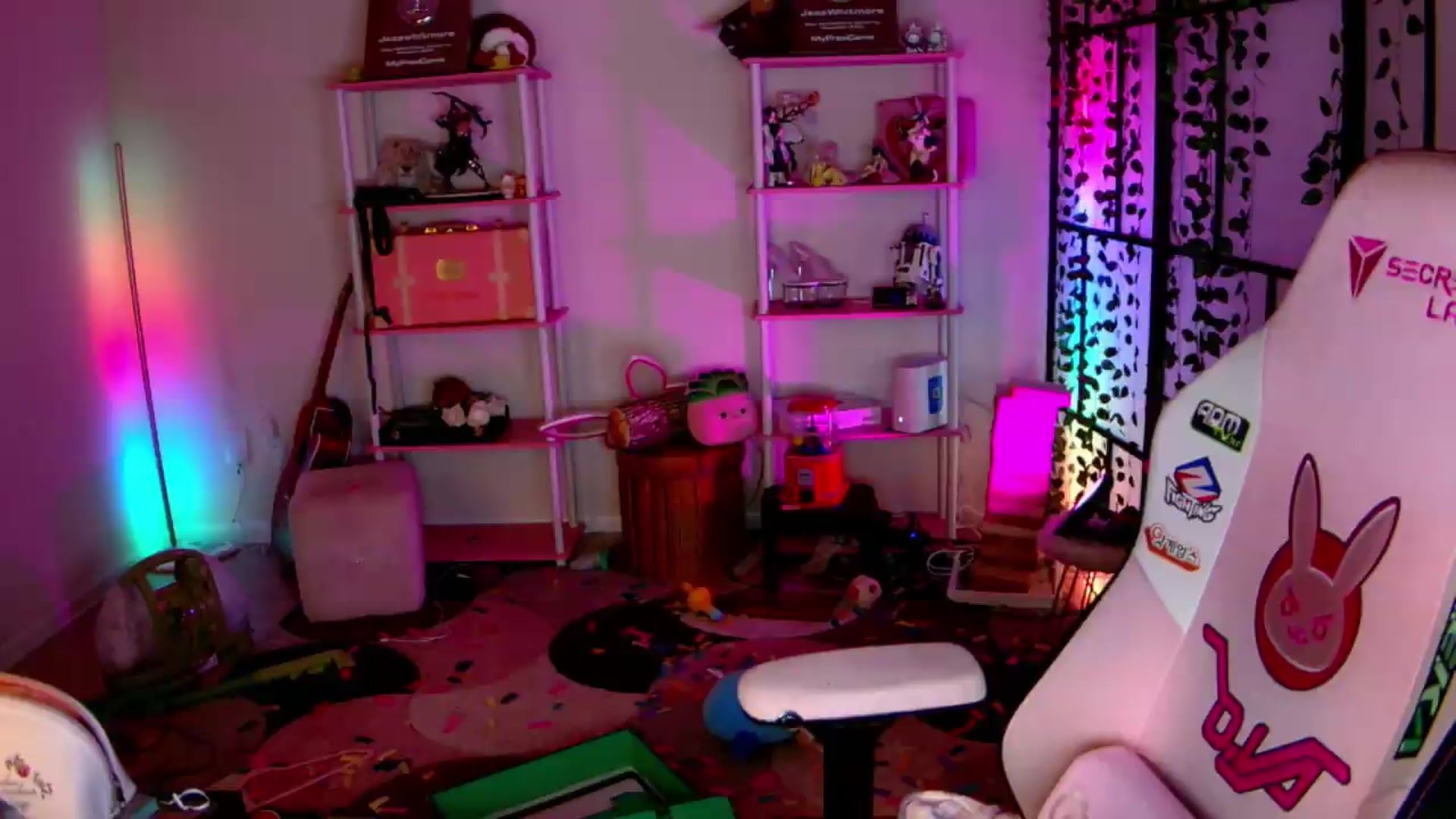 Gallery image thumbnail from JessWhitmore's myfreecams stream on, 06/09/2026, 04:28 image 7 of 20