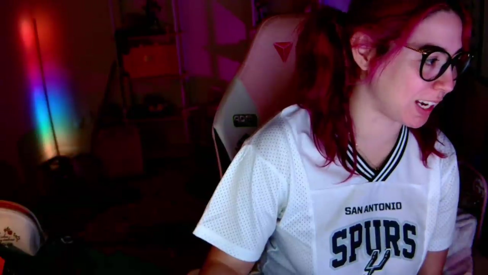 Gallery image thumbnail from JessWhitmore's myfreecams stream on, 06/09/2026, 04:28 image 13 of 20