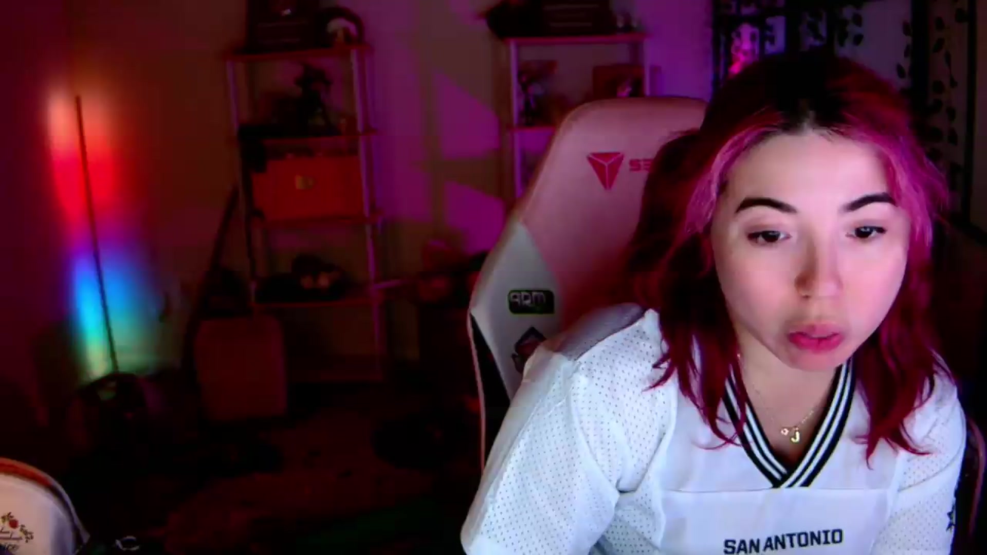 Gallery image thumbnail from JessWhitmore's myfreecams stream on, 06/09/2026, 04:28 image 8 of 20
