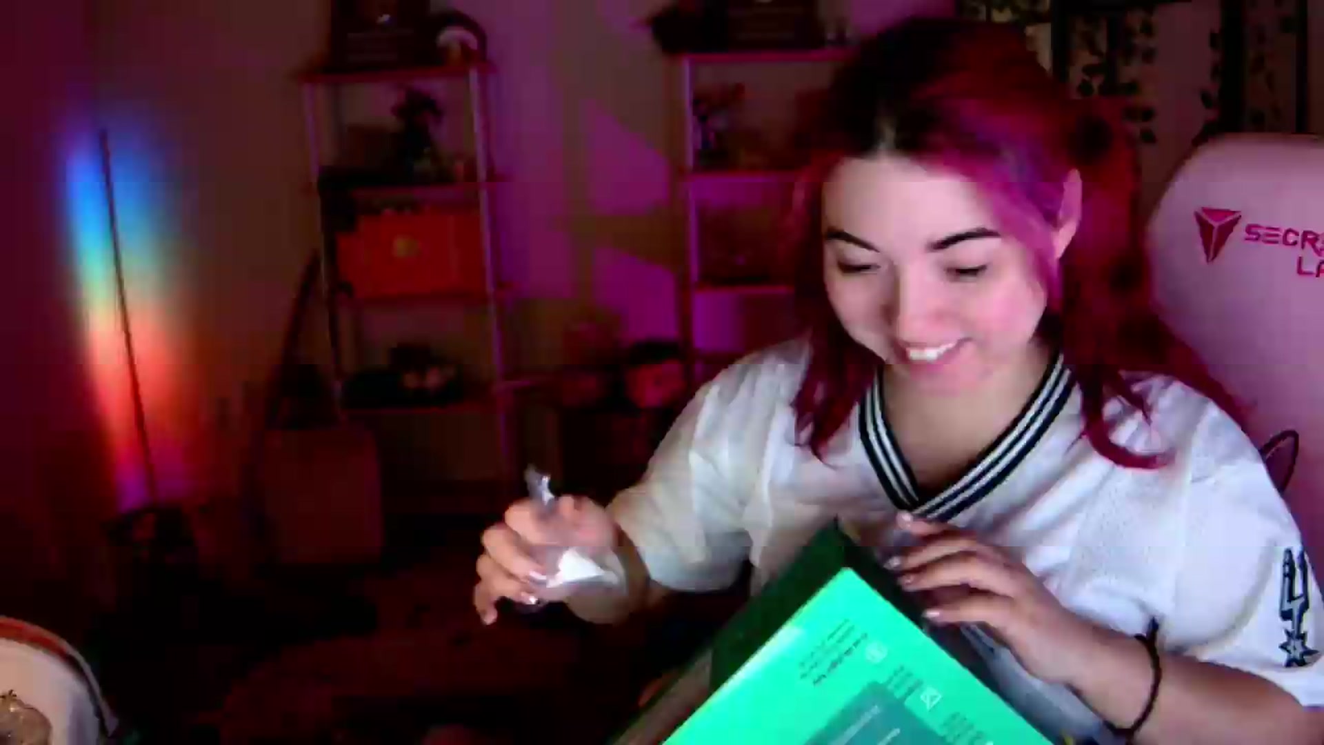 Gallery image thumbnail from JessWhitmore's myfreecams stream on, 06/09/2026, 04:28 image 2 of 20