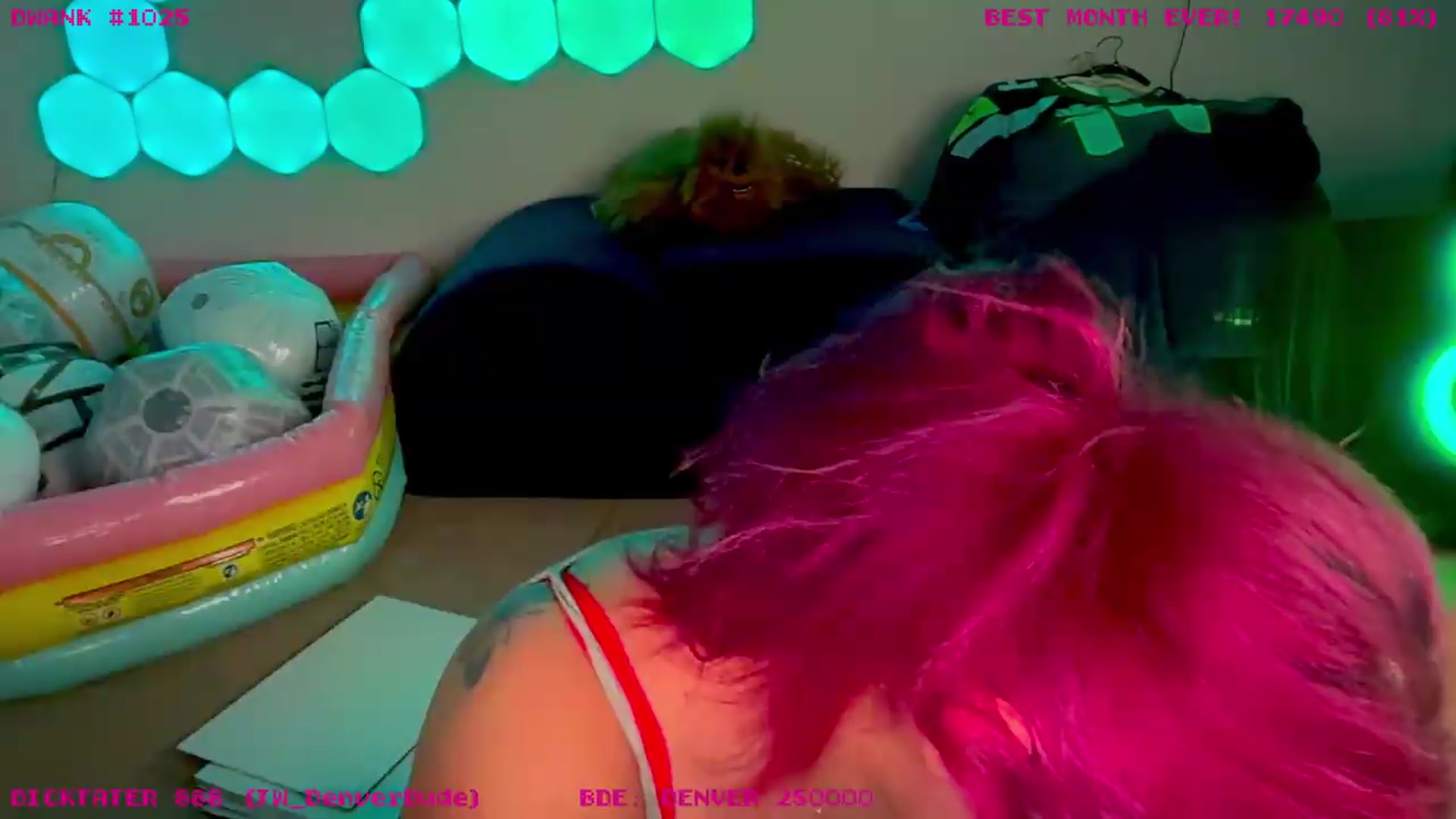 Gallery image thumbnail from JessWhitmore's myfreecams stream on, 06/13/2026, 07:21 image 17 of 20