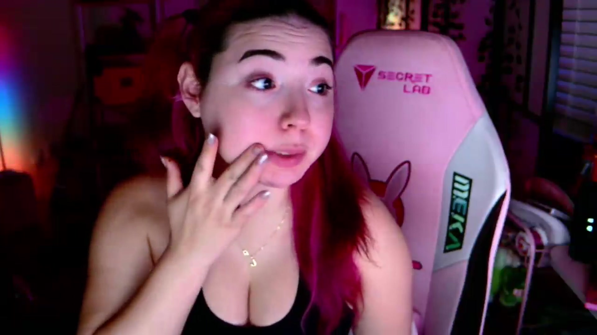 Gallery image thumbnail from JessWhitmore's myfreecams stream on, 06/19/2026, 06:26 image 13 of 20