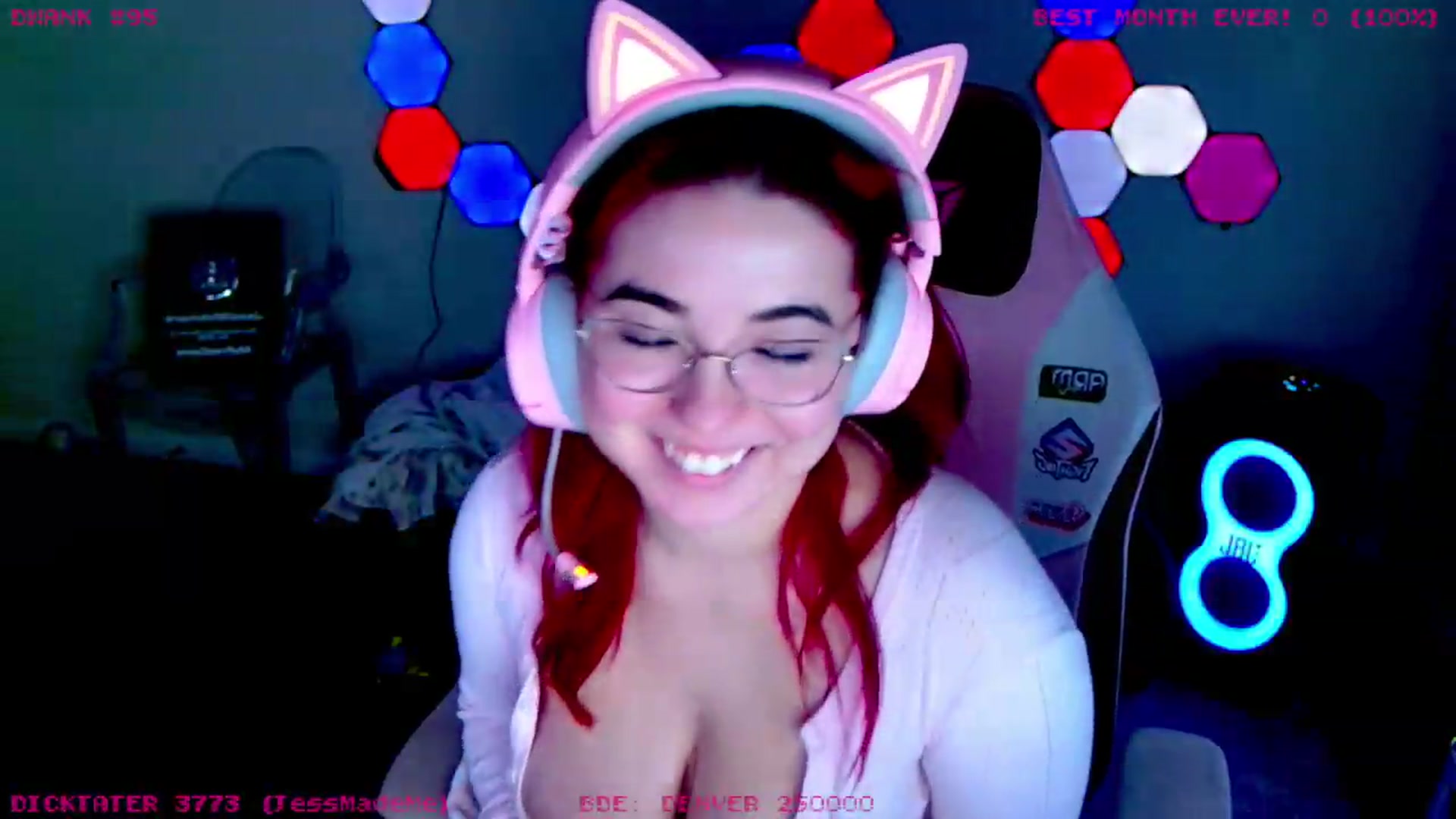 Gallery image thumbnail from JessWhitmore's myfreecams stream on, 07/15/2026, 15:23 image 12 of 20