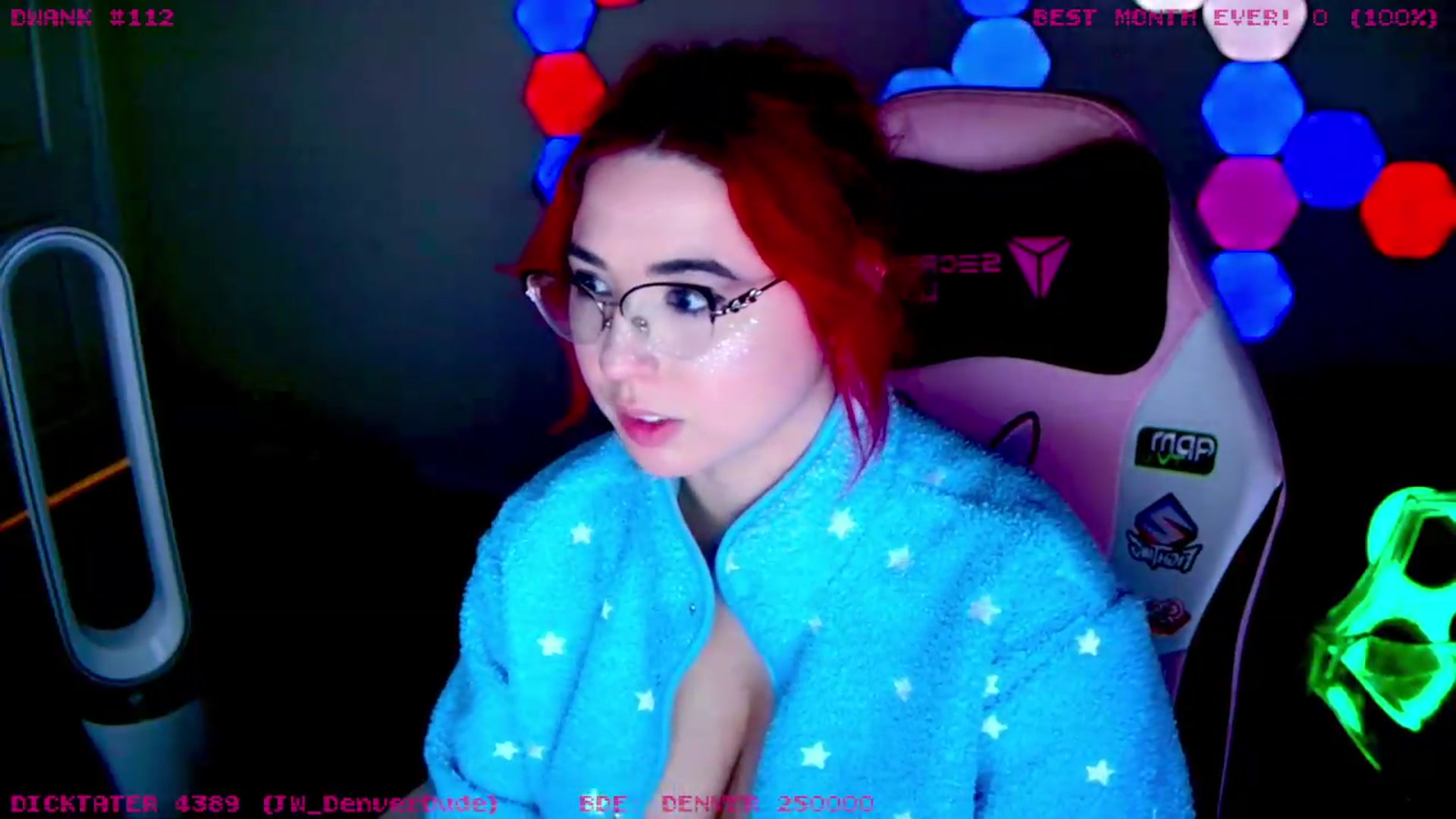 Gallery image thumbnail from JessWhitmore's myfreecams stream on, 07/22/2026, 07:36 image 4 of 20