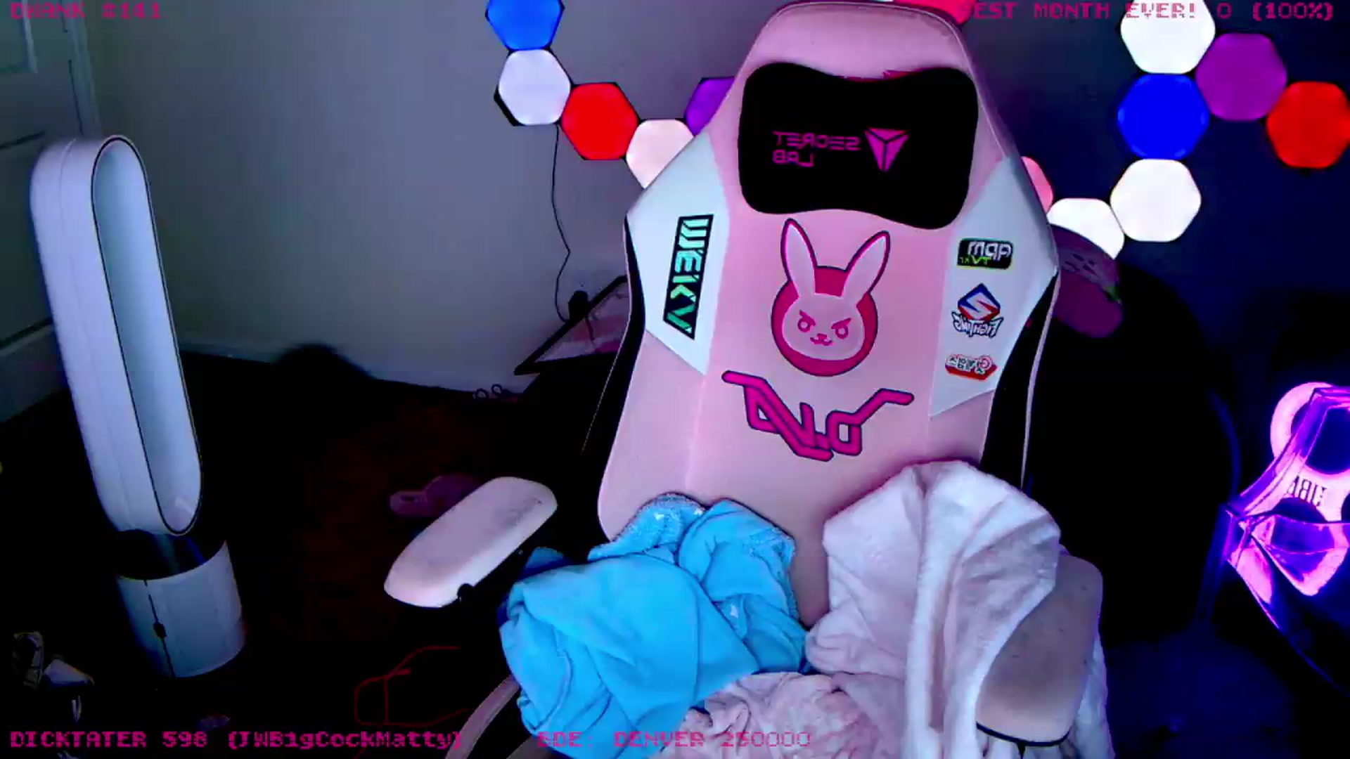 Gallery image thumbnail from JessWhitmore's myfreecams stream on, 07/28/2026, 11:51 image 10 of 20