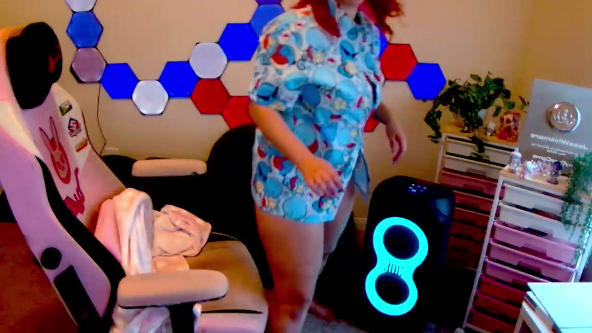 Gallery image thumbnail from JessWhitmore's myfreecams stream on, 07/29/2026, 18:23 image 14 of 20