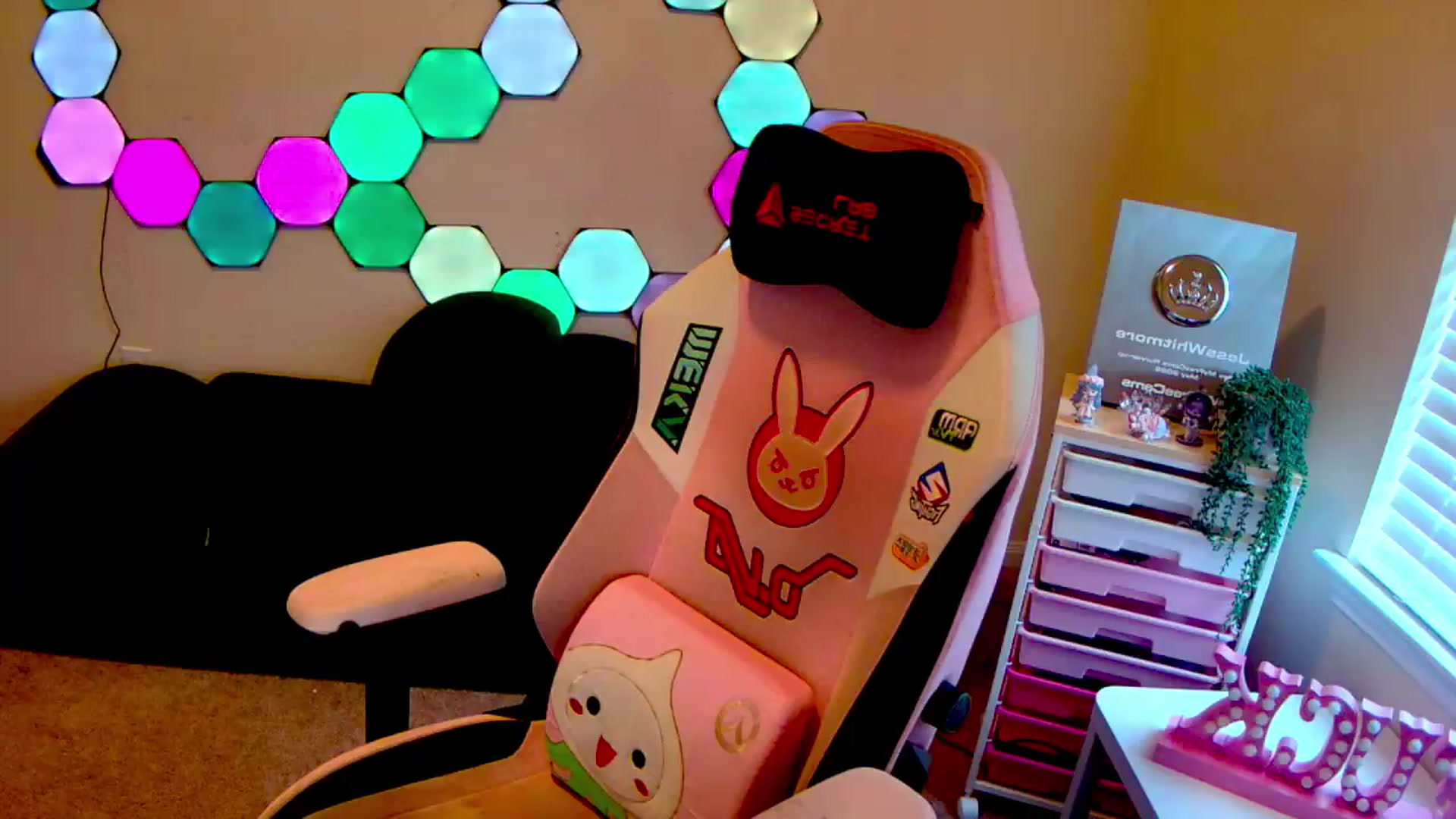 Gallery image thumbnail from JessWhitmore's myfreecams stream on, 07/30/2026, 18:22 image 5 of 20