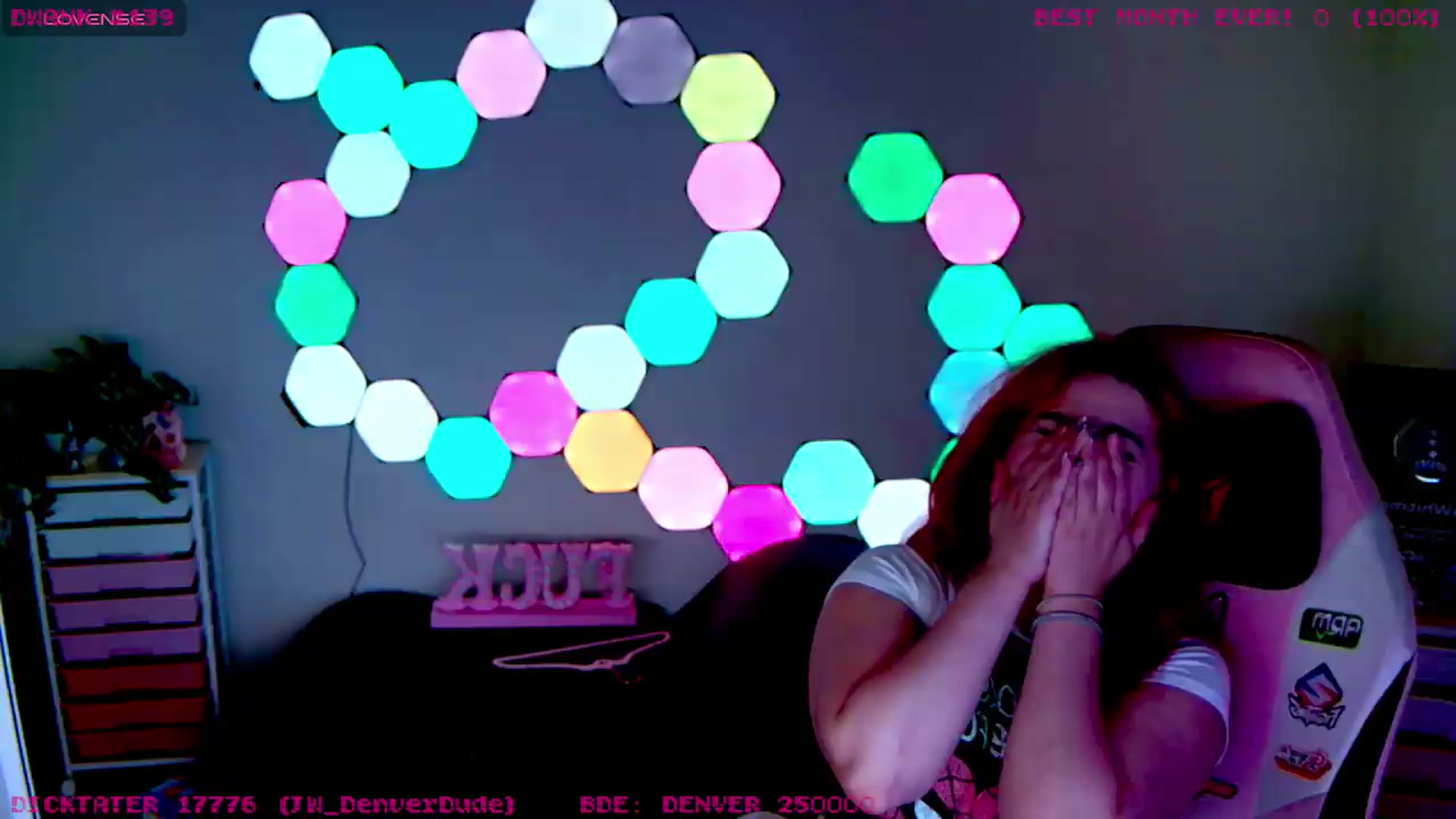 Gallery image thumbnail from JessWhitmore's myfreecams stream on, 08/01/2026, 05:59 image 1 of 20