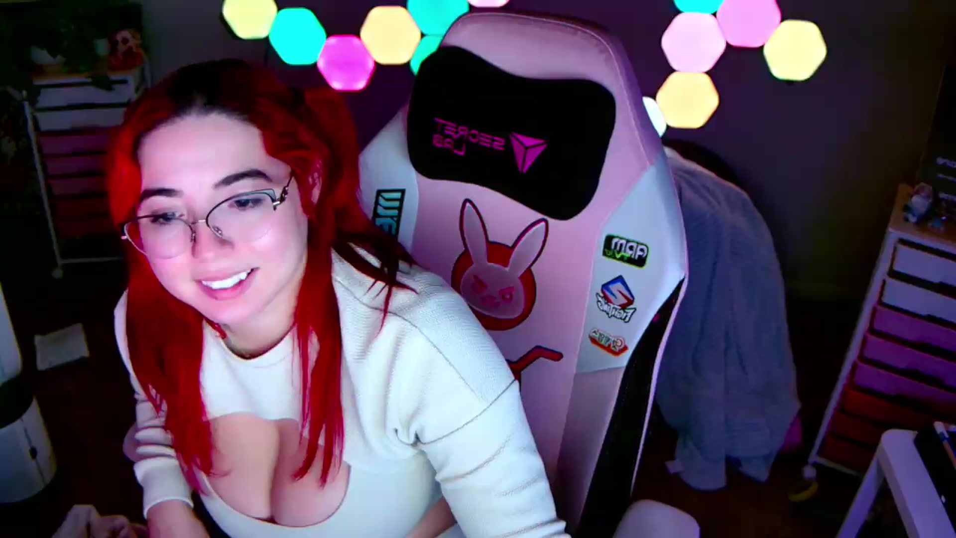 Gallery image thumbnail from JessWhitmore's myfreecams stream on, 08/18/2026, 06:47 image 15 of 20