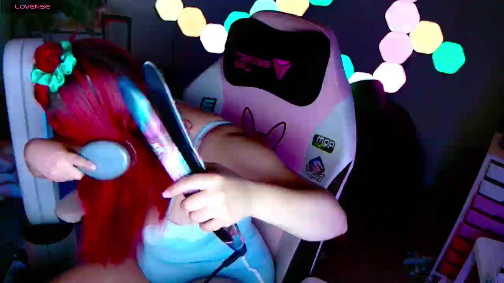 Gallery image thumbnail from JessWhitmore's myfreecams stream on, 08/25/2026, 04:47 image 17 of 20