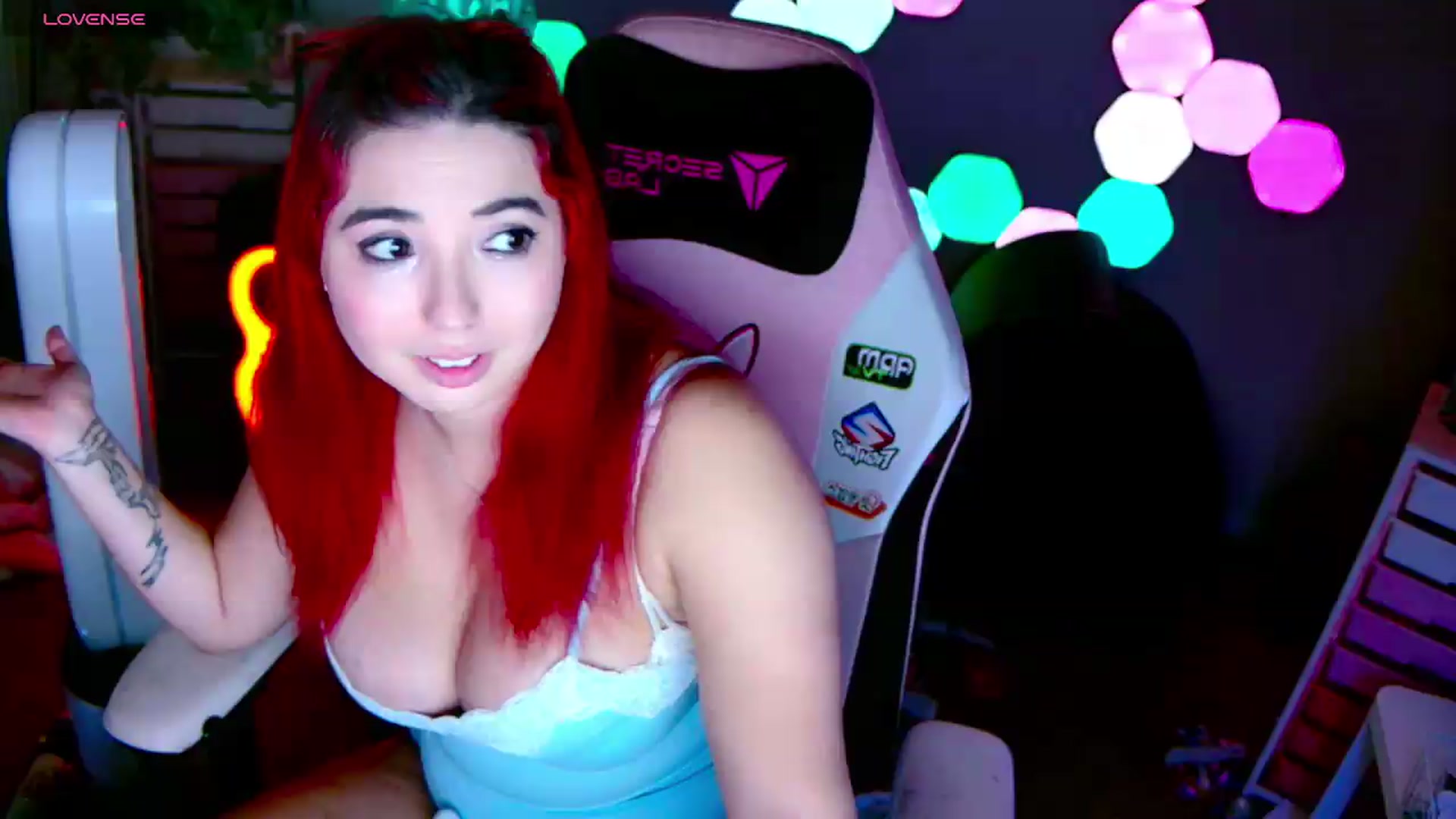 Gallery image thumbnail from JessWhitmore's myfreecams stream on, 08/25/2026, 04:47 image 14 of 20