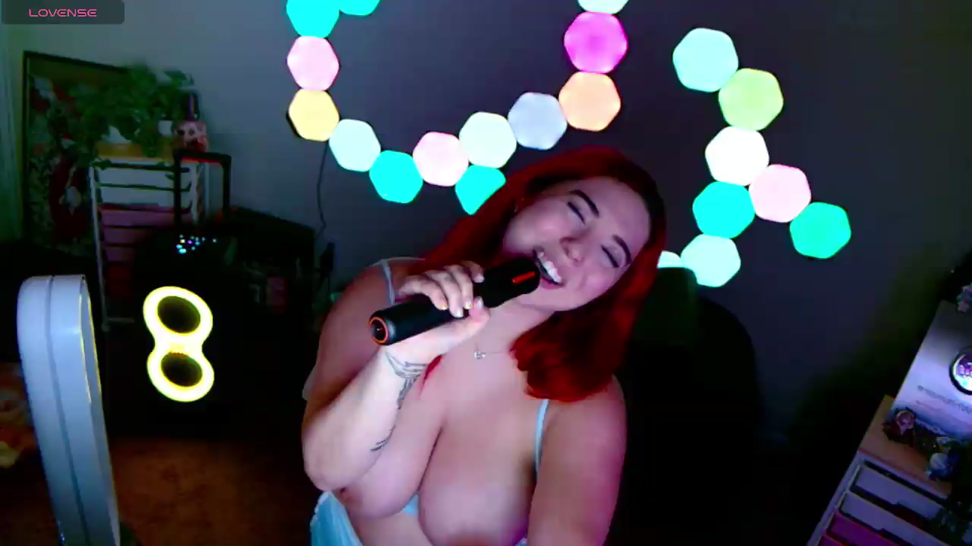 Gallery image thumbnail from JessWhitmore's myfreecams stream on, 08/25/2026, 07:28 image 5 of 20