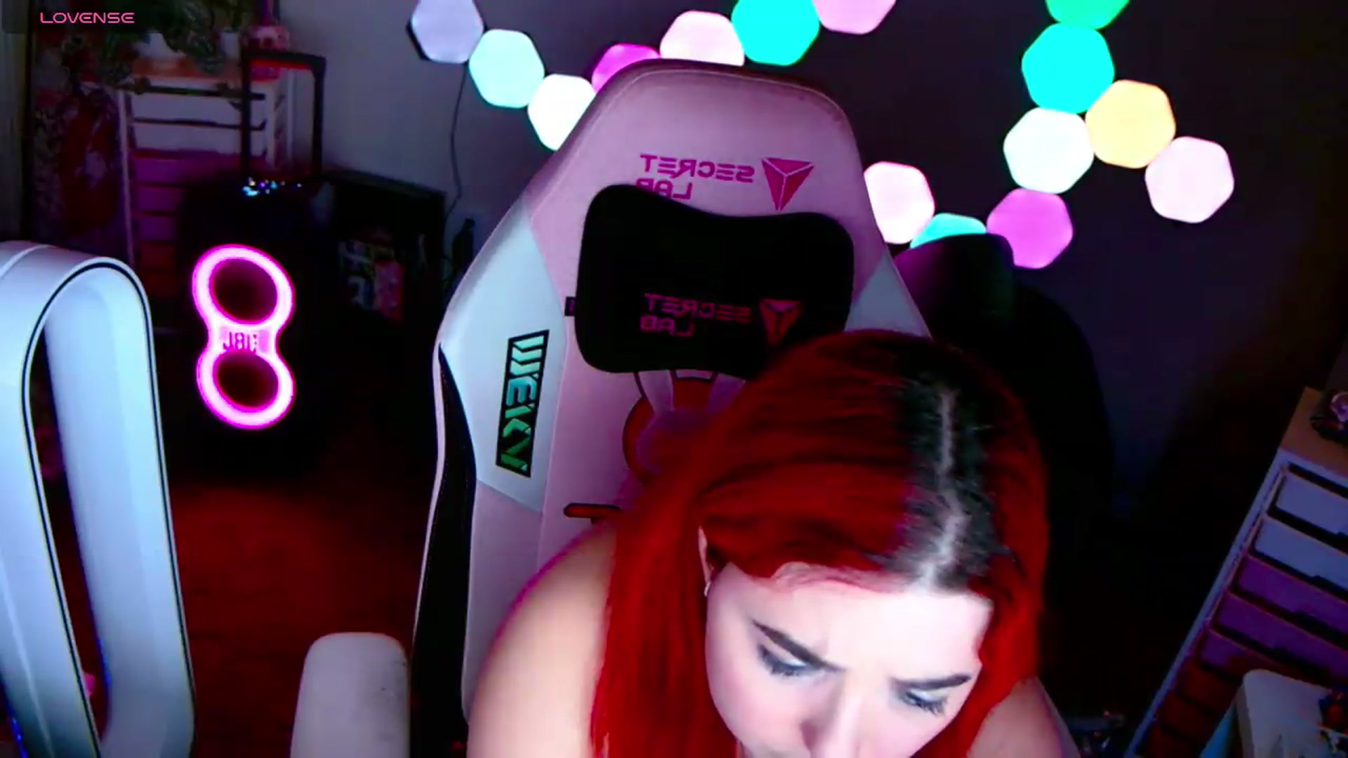 Gallery image thumbnail from JessWhitmore's myfreecams stream on, 08/25/2026, 07:28 image 18 of 20