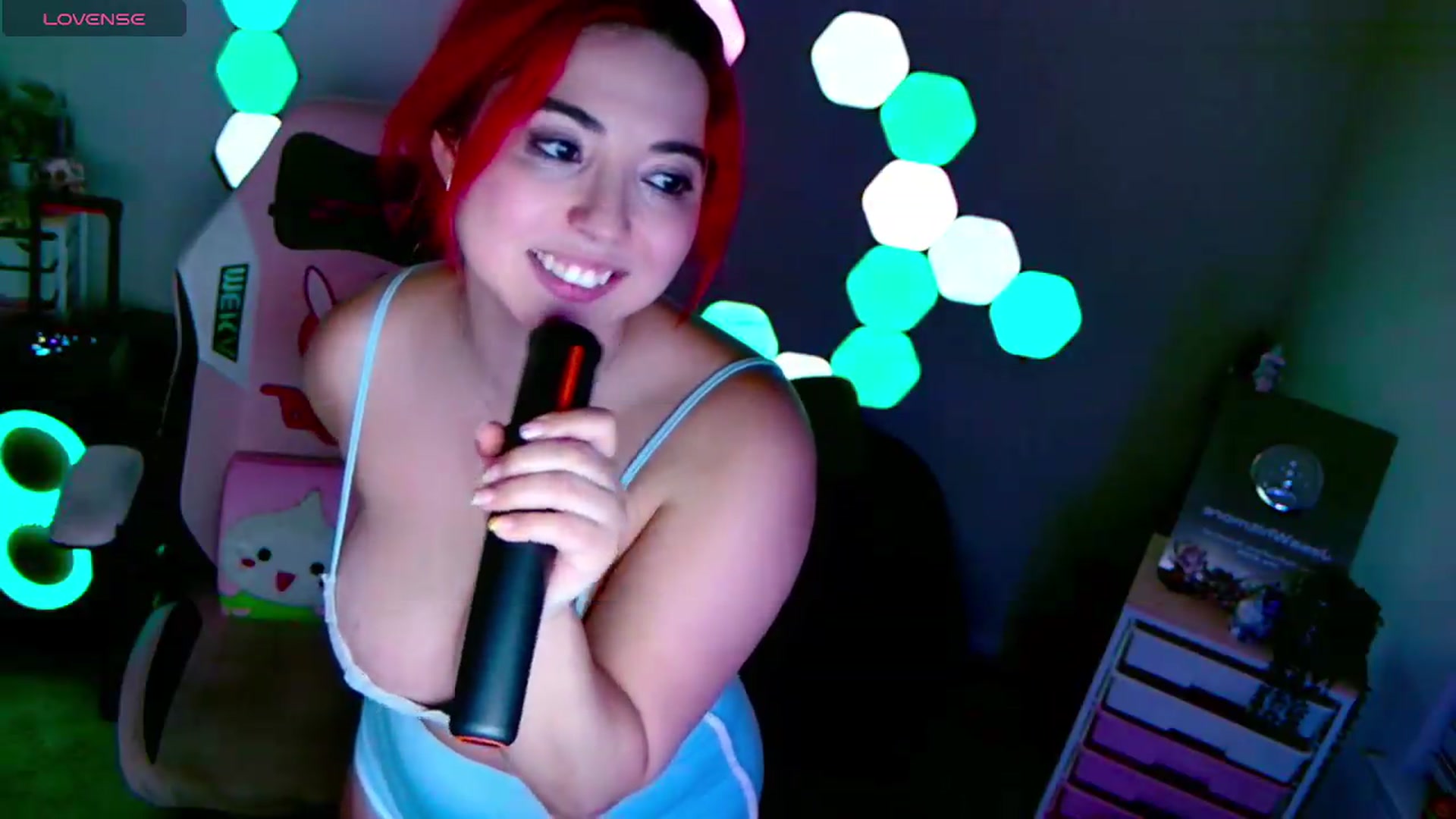 Gallery image thumbnail from JessWhitmore's myfreecams stream on, 08/25/2026, 09:32 image 14 of 20