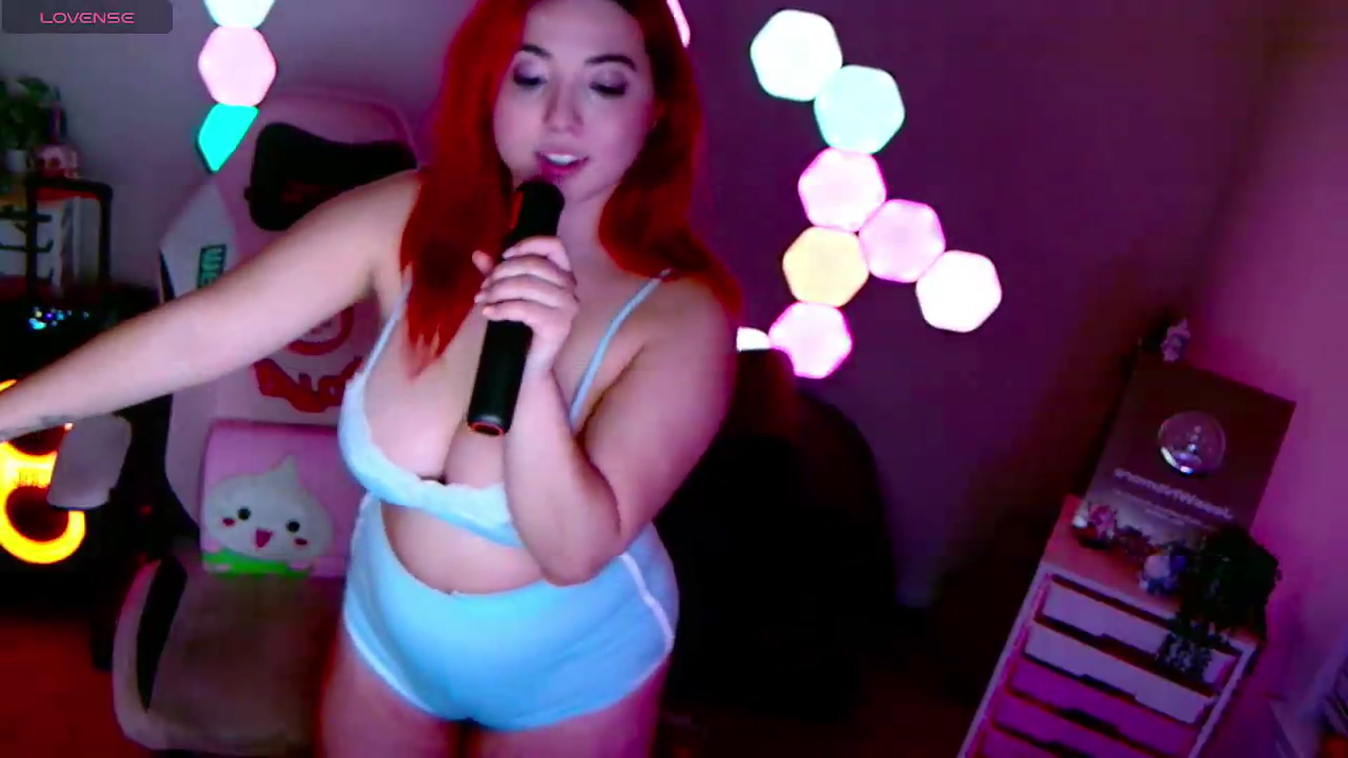 Gallery image thumbnail from JessWhitmore's myfreecams stream on, 08/25/2026, 09:32 image 13 of 20