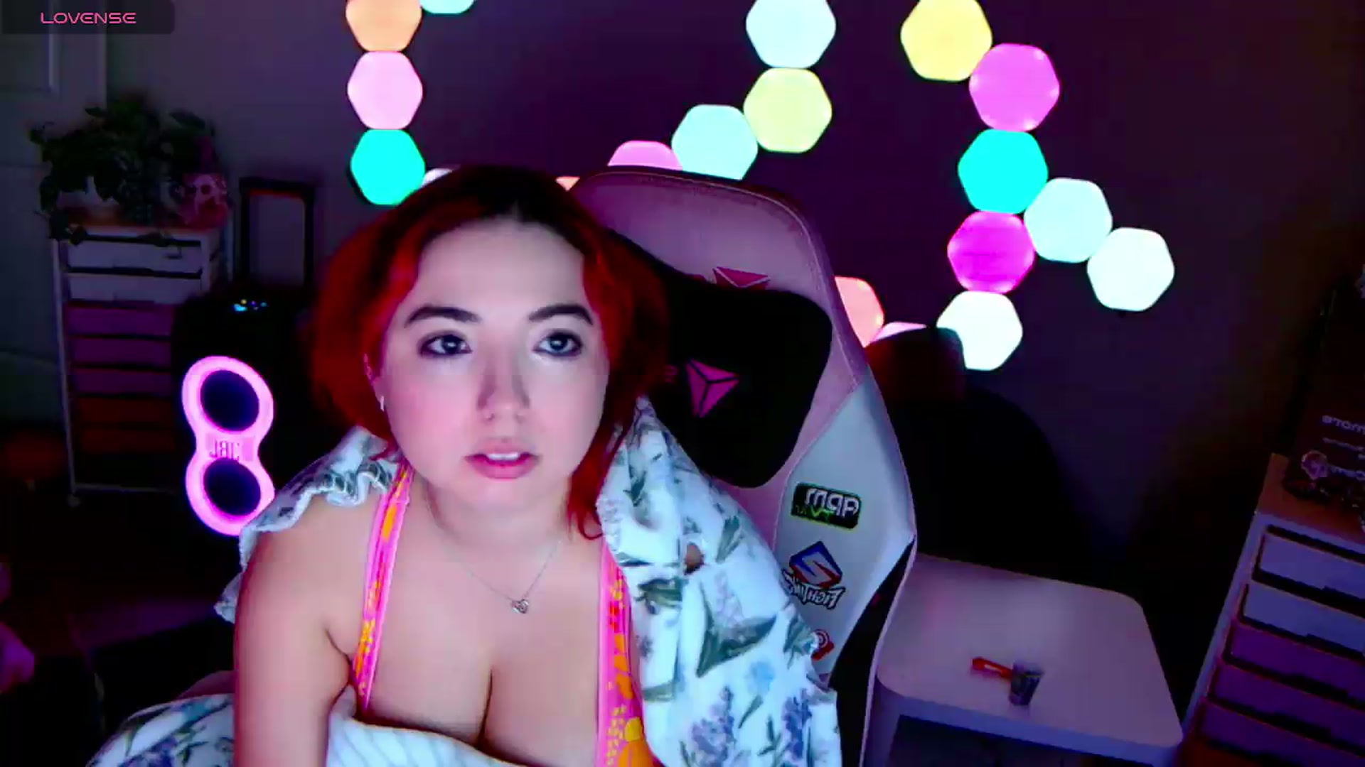 Gallery image thumbnail from JessWhitmore's myfreecams stream on, 08/27/2026, 08:18 image 1 of 20