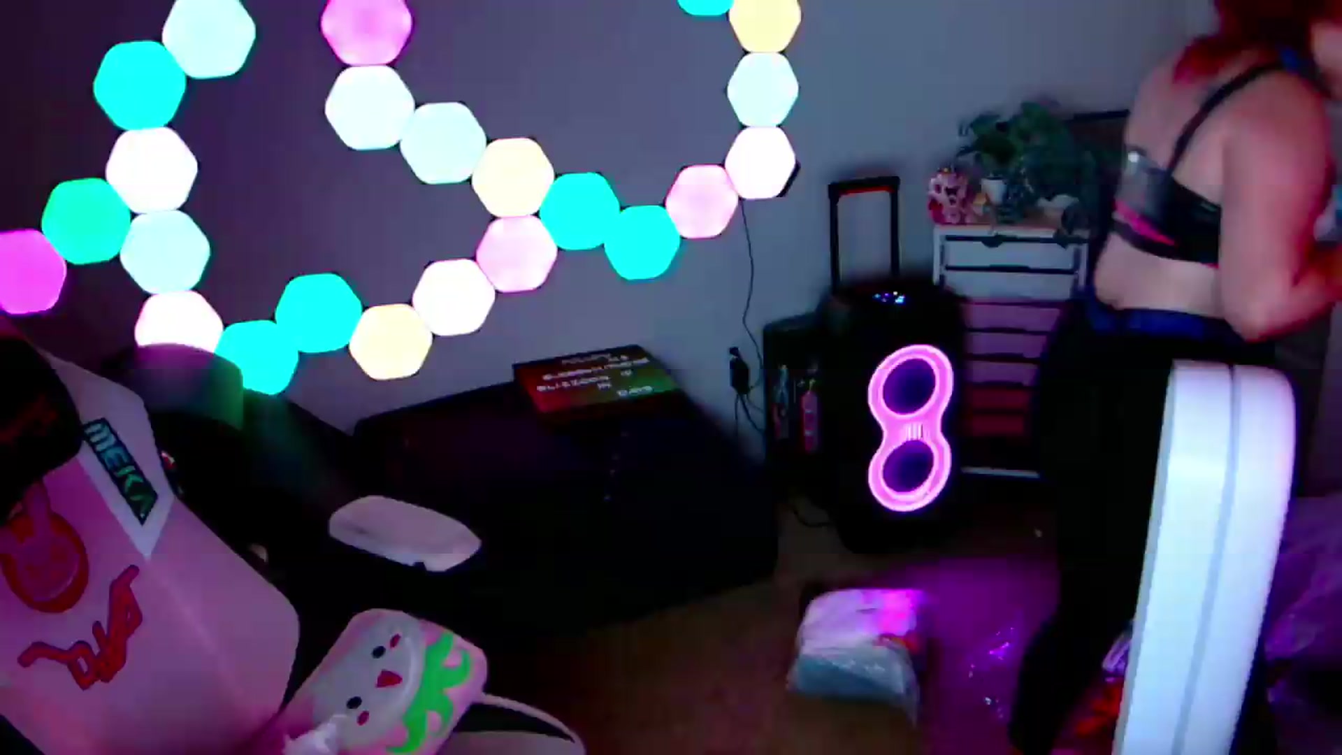 Gallery image thumbnail from JessWhitmore's myfreecams stream on, 09/02/2026, 06:46 image 4 of 20