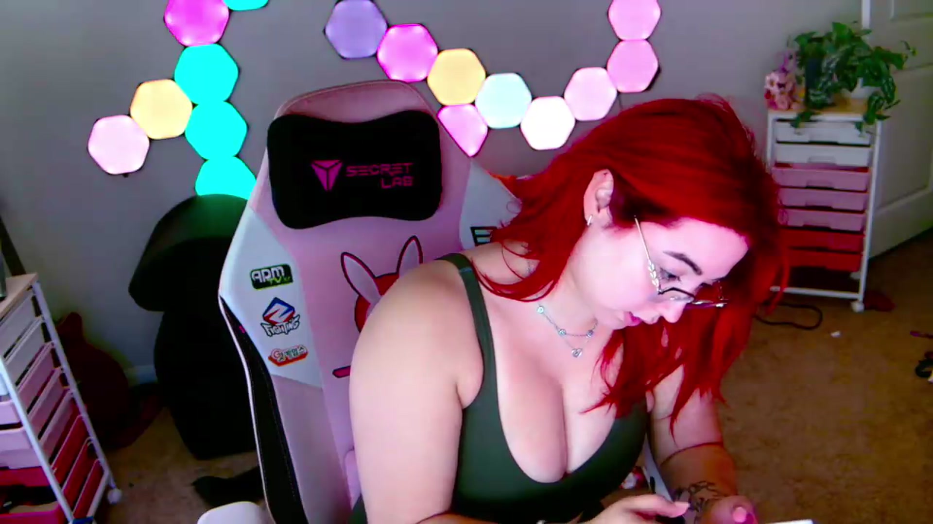 Gallery image thumbnail from JessWhitmore's myfreecams stream on, 09/04/2026, 17:27 image 18 of 20