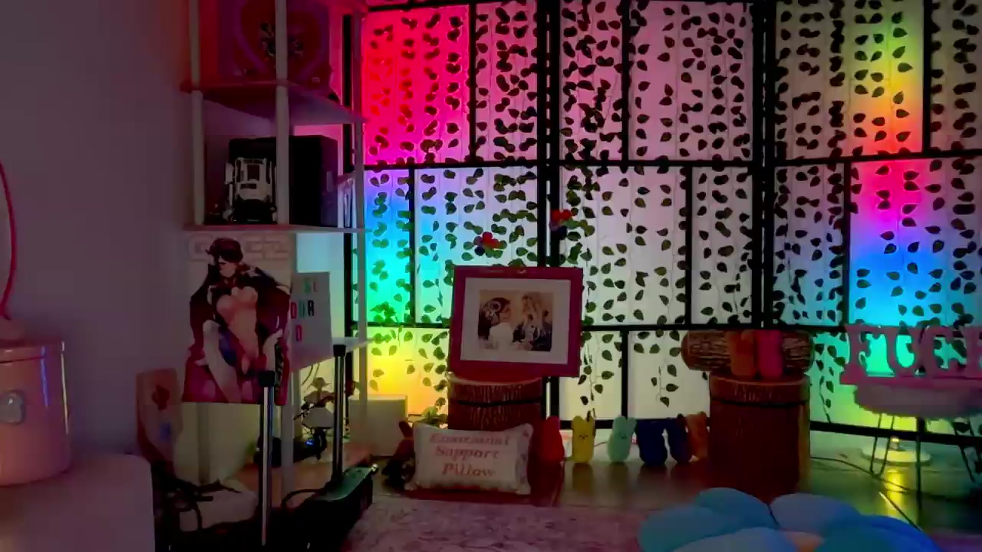 Gallery image thumbnail from JessWhitmore's myfreecams stream on, 09/08/2026, 05:18 image 6 of 20