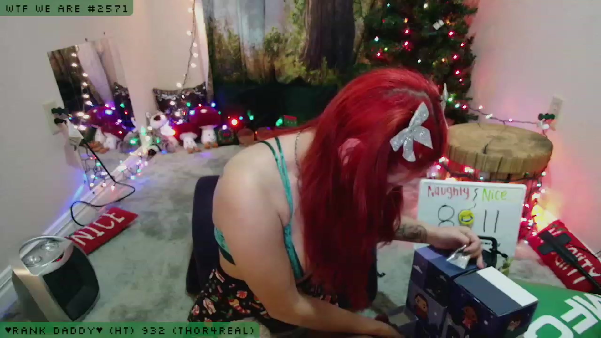 Gallery image thumbnail from JessWhitmore_'s myfreecams stream on, 12/04/2022, 05:10 image 8 of 20