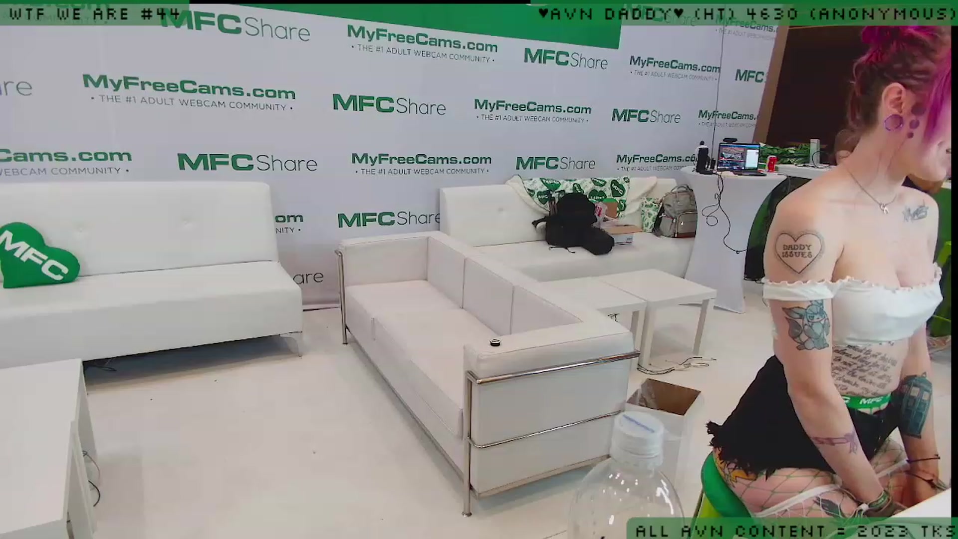 Gallery image thumbnail from JessWhitmore_'s myfreecams stream on, 01/07/2023, 01:10 image 15 of 20